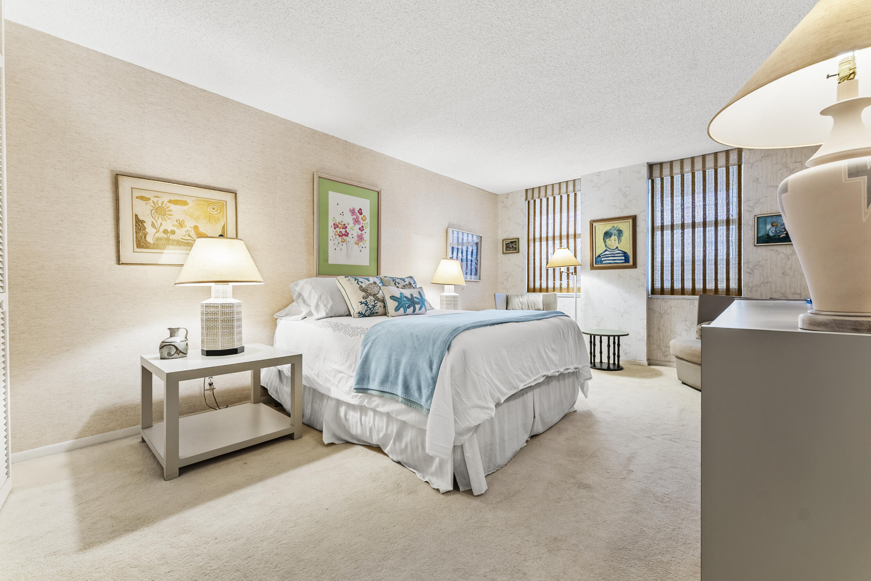 1149 Hillsboro Mile 1008