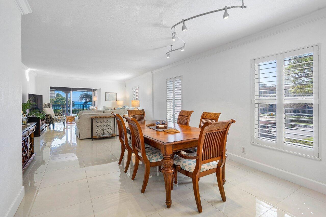 1040 Banyan Road 2010