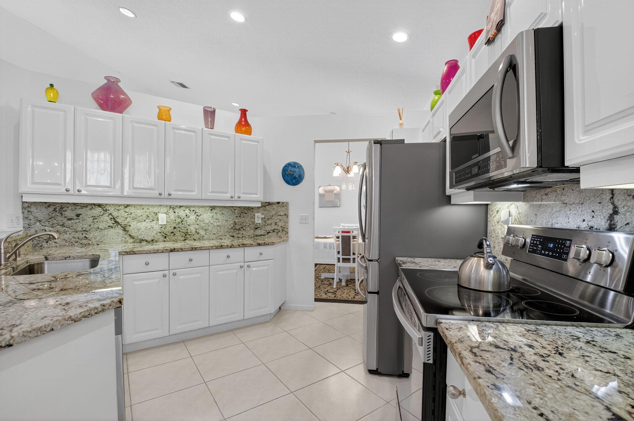 6032 Rossmoor Lakes Court