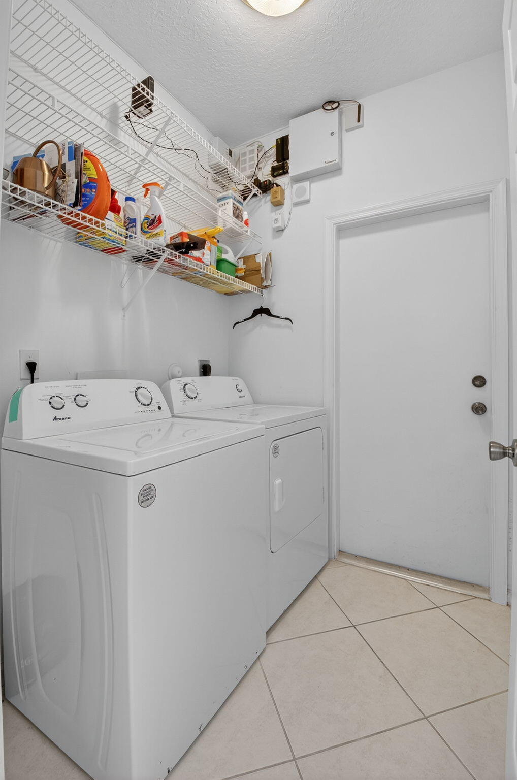 6032 Rossmoor Lakes Court