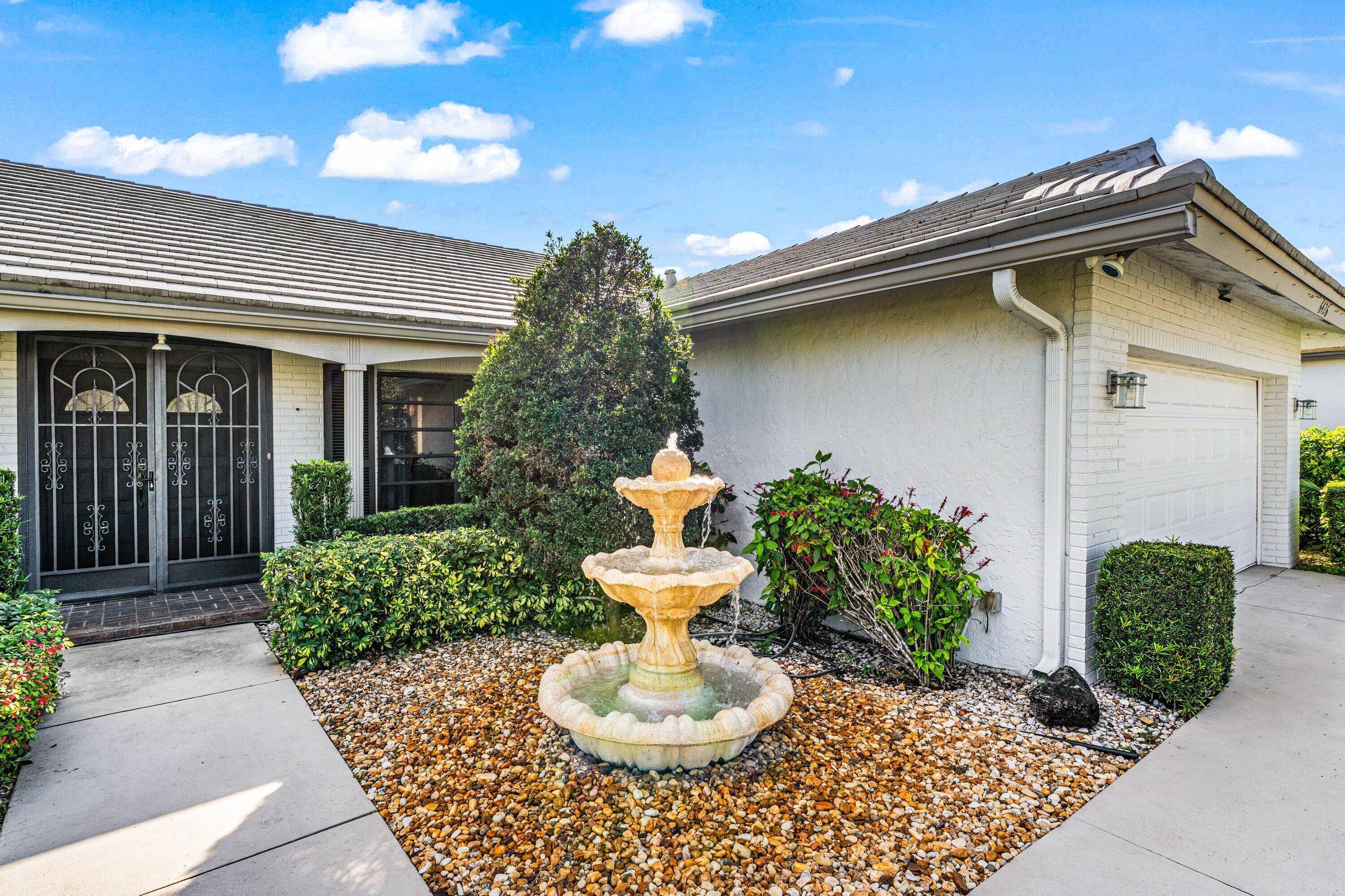 6426 Casabella Lane