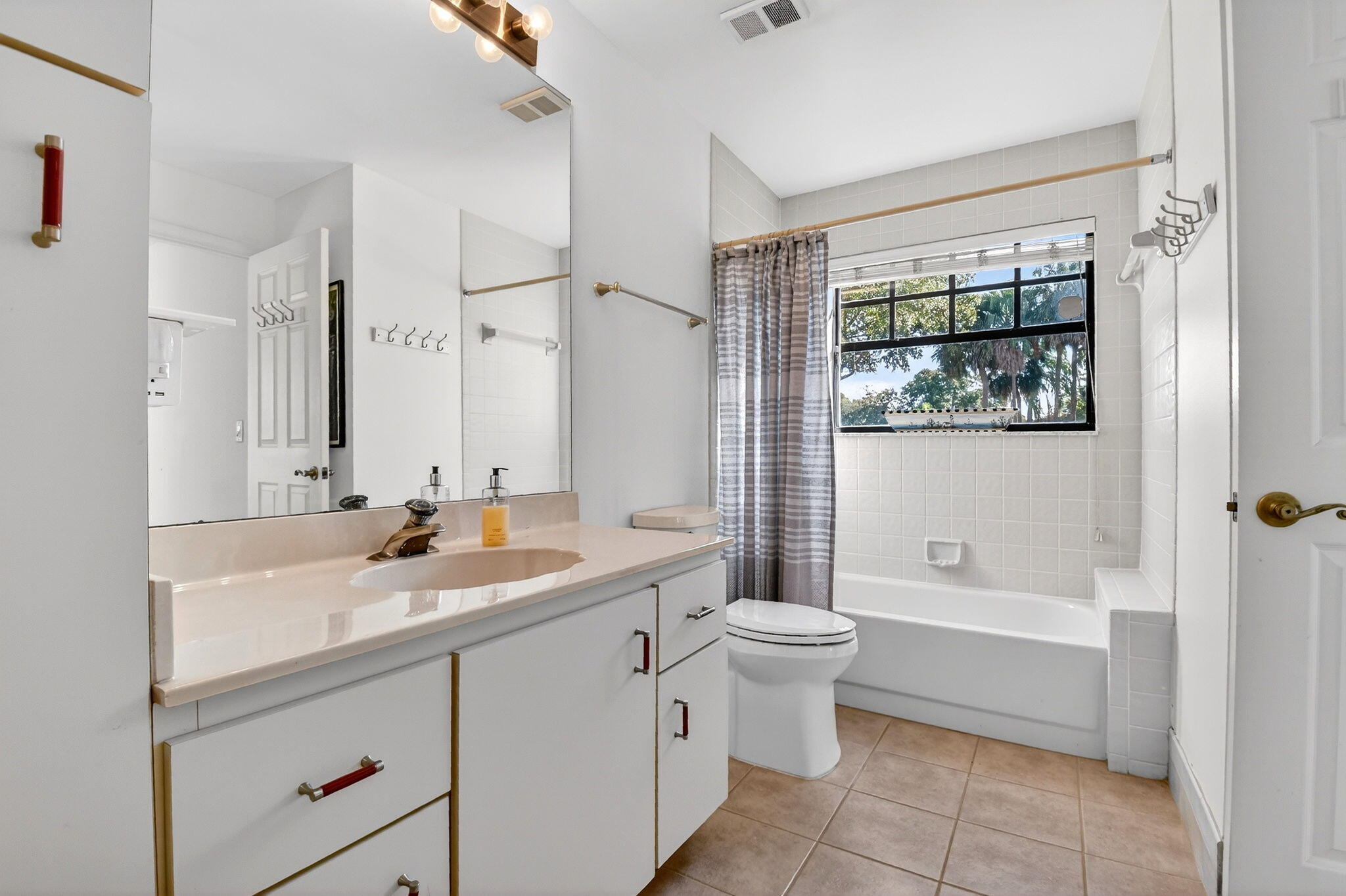 8065 Aberdeen Drive 101