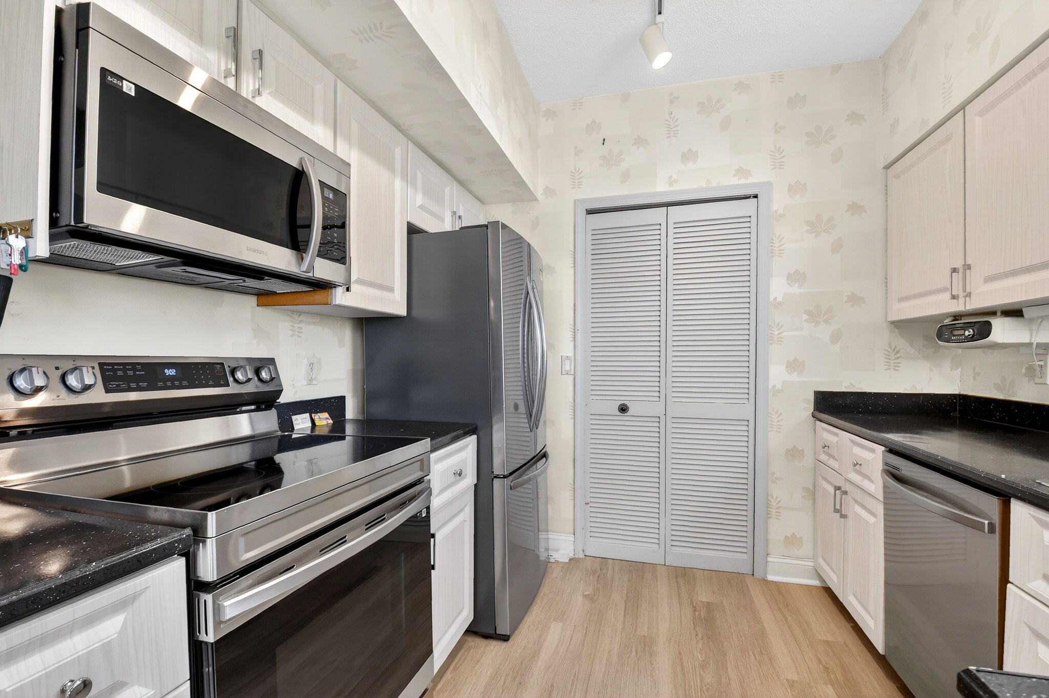 8065 Aberdeen Drive 101