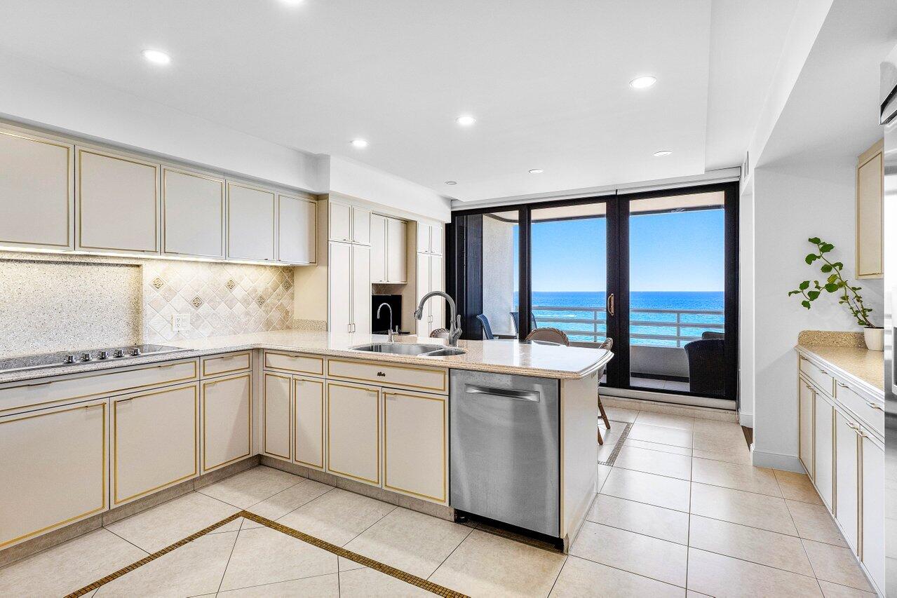 1500 S Ocean Boulevard 804