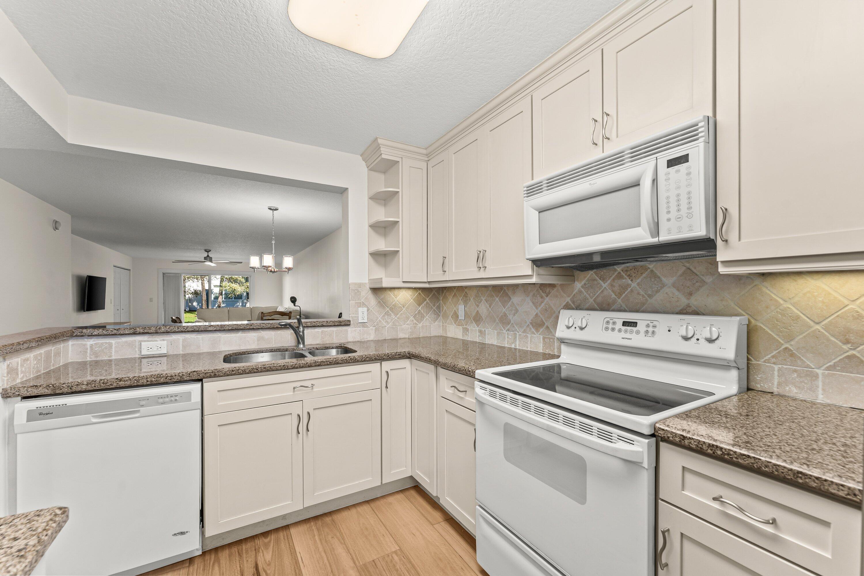 2905 SW 22nd Avenue 1030