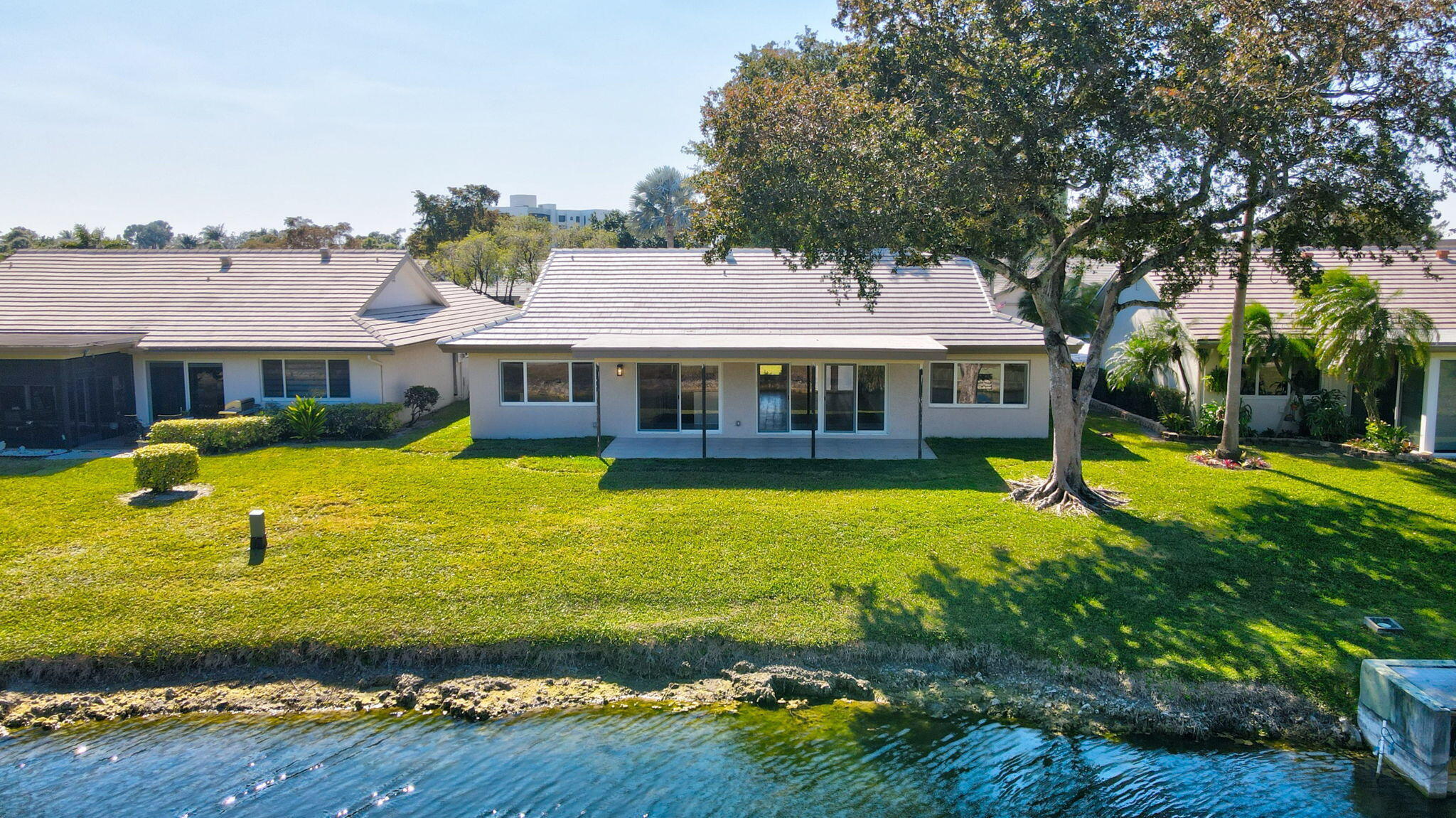 6389 Casabella Lane