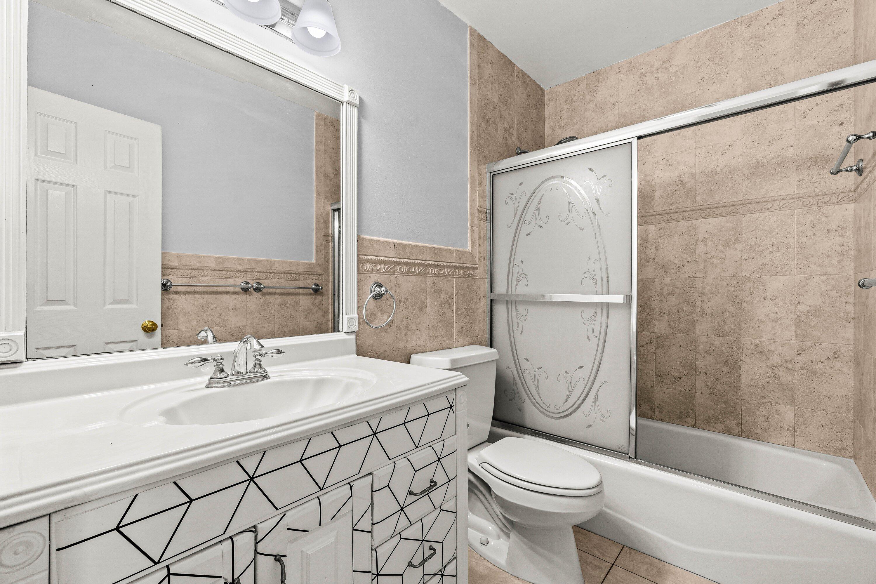 200 SW 7th Street #3