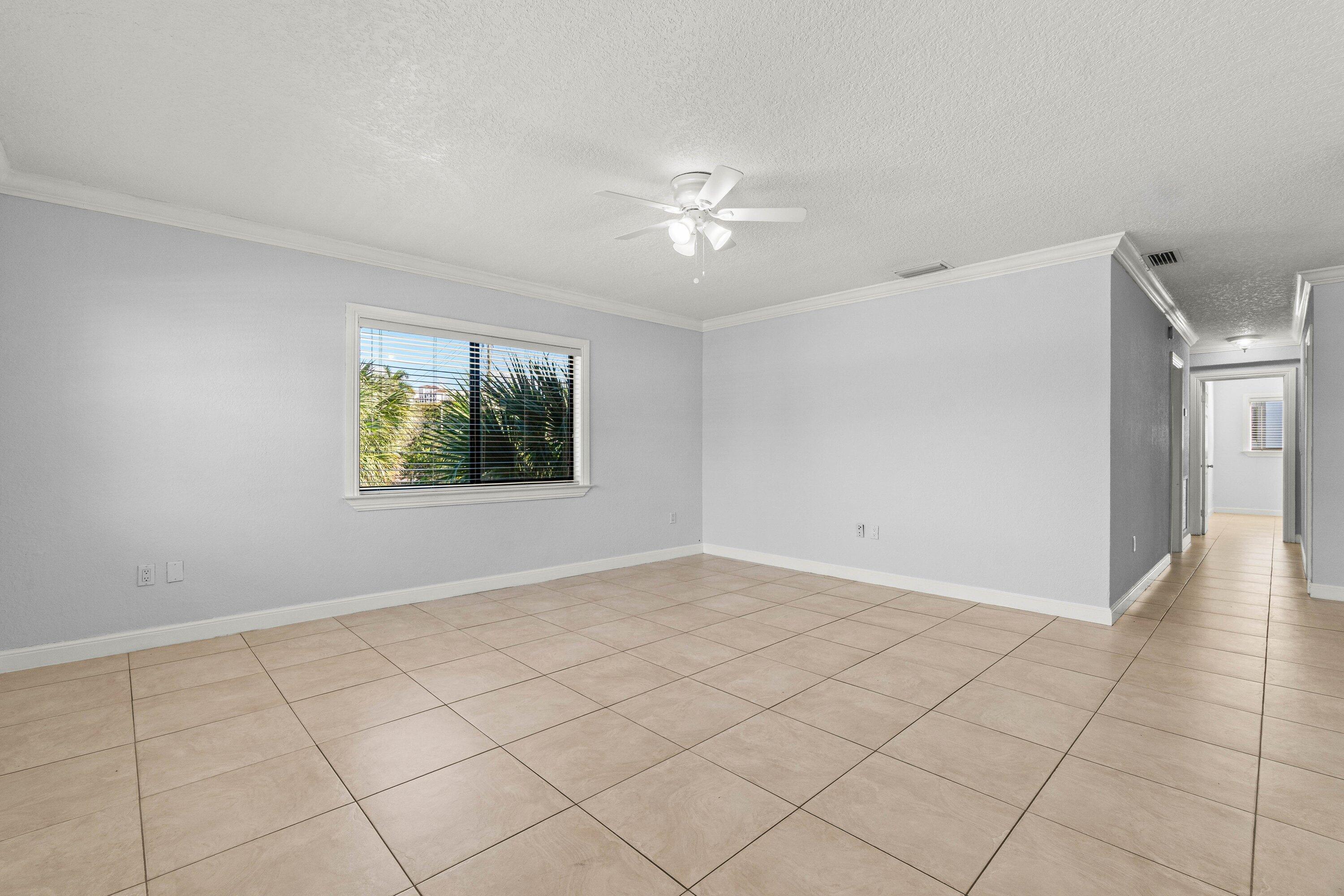 200 SW 7th Street #3