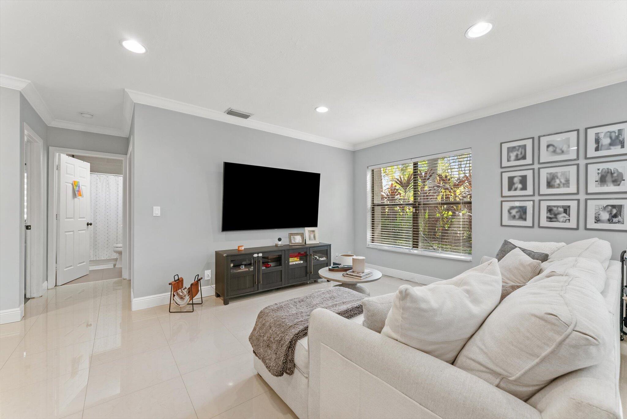 4475 Carambola Circle S 27328