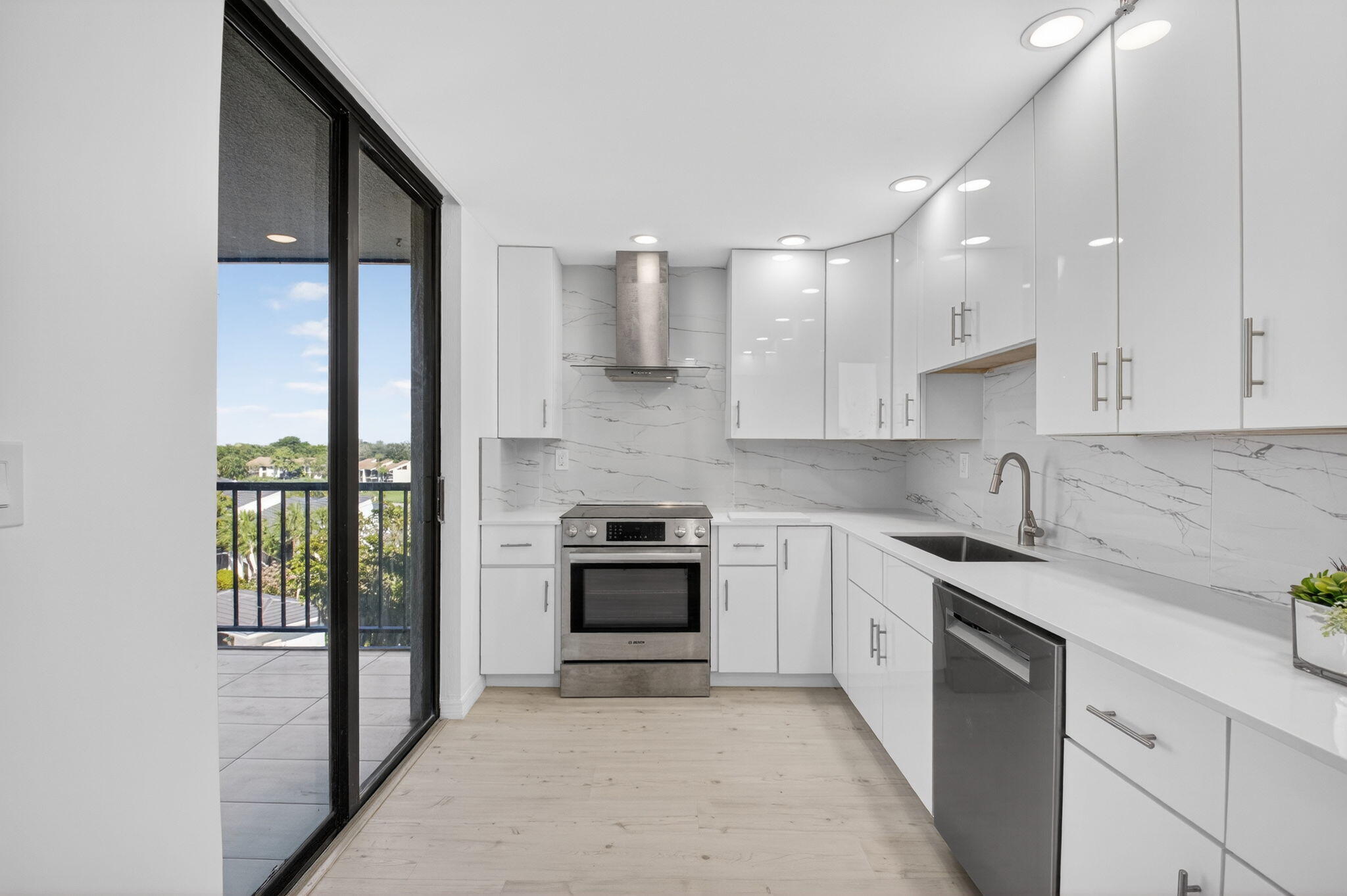7738 Lakeside Boulevard 352
