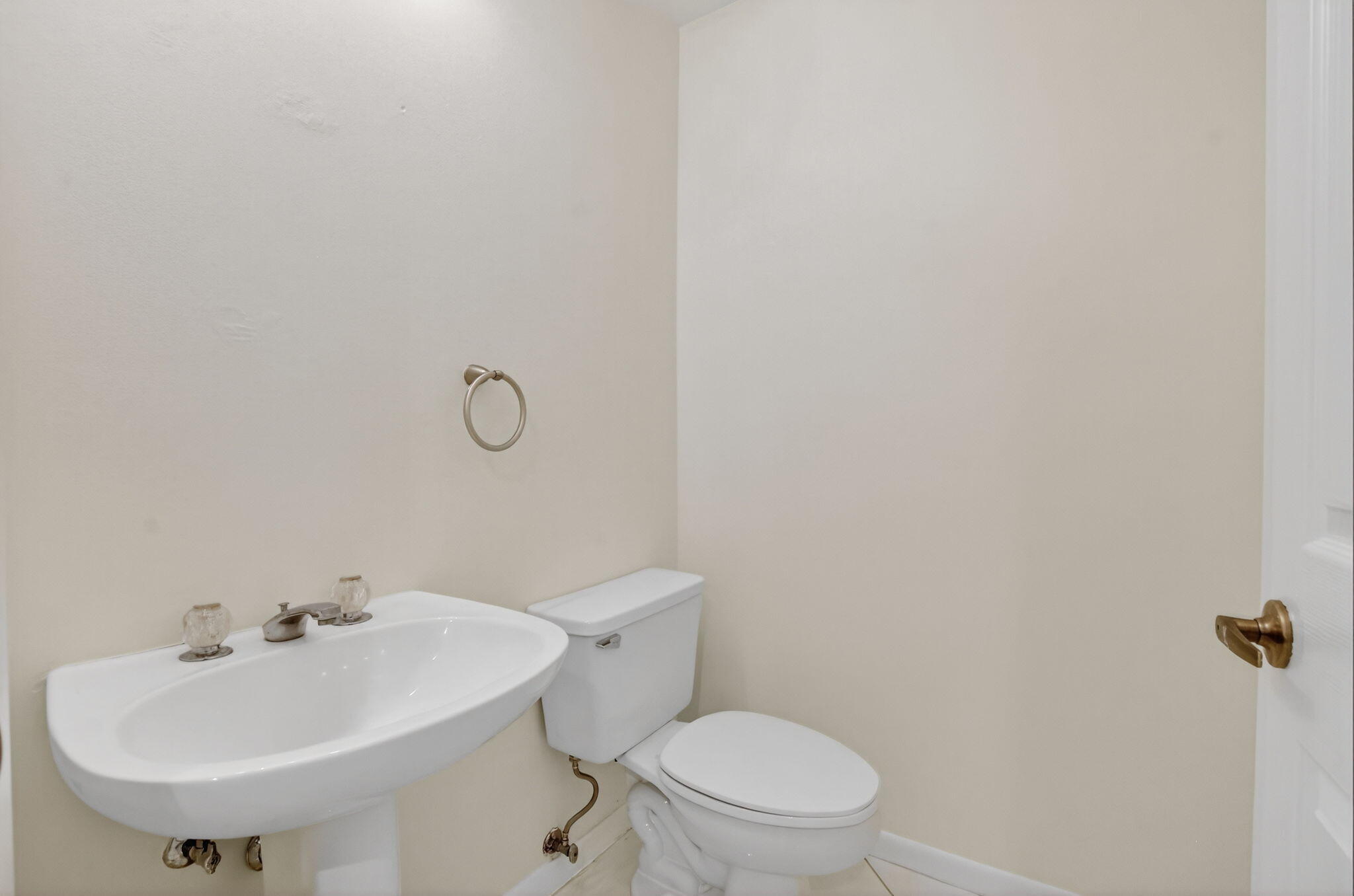 23429 Rakelle Circle