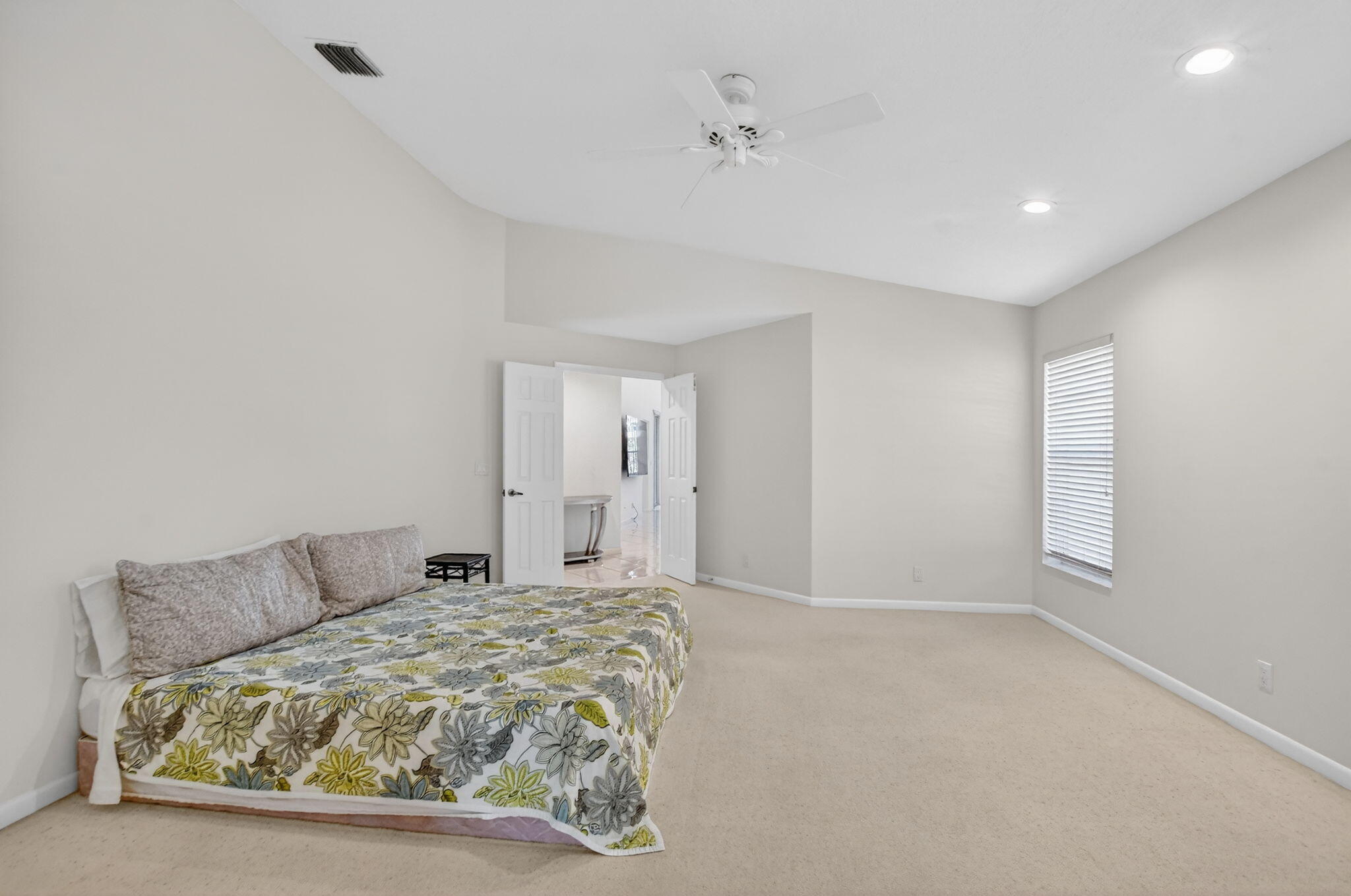 23429 Rakelle Circle