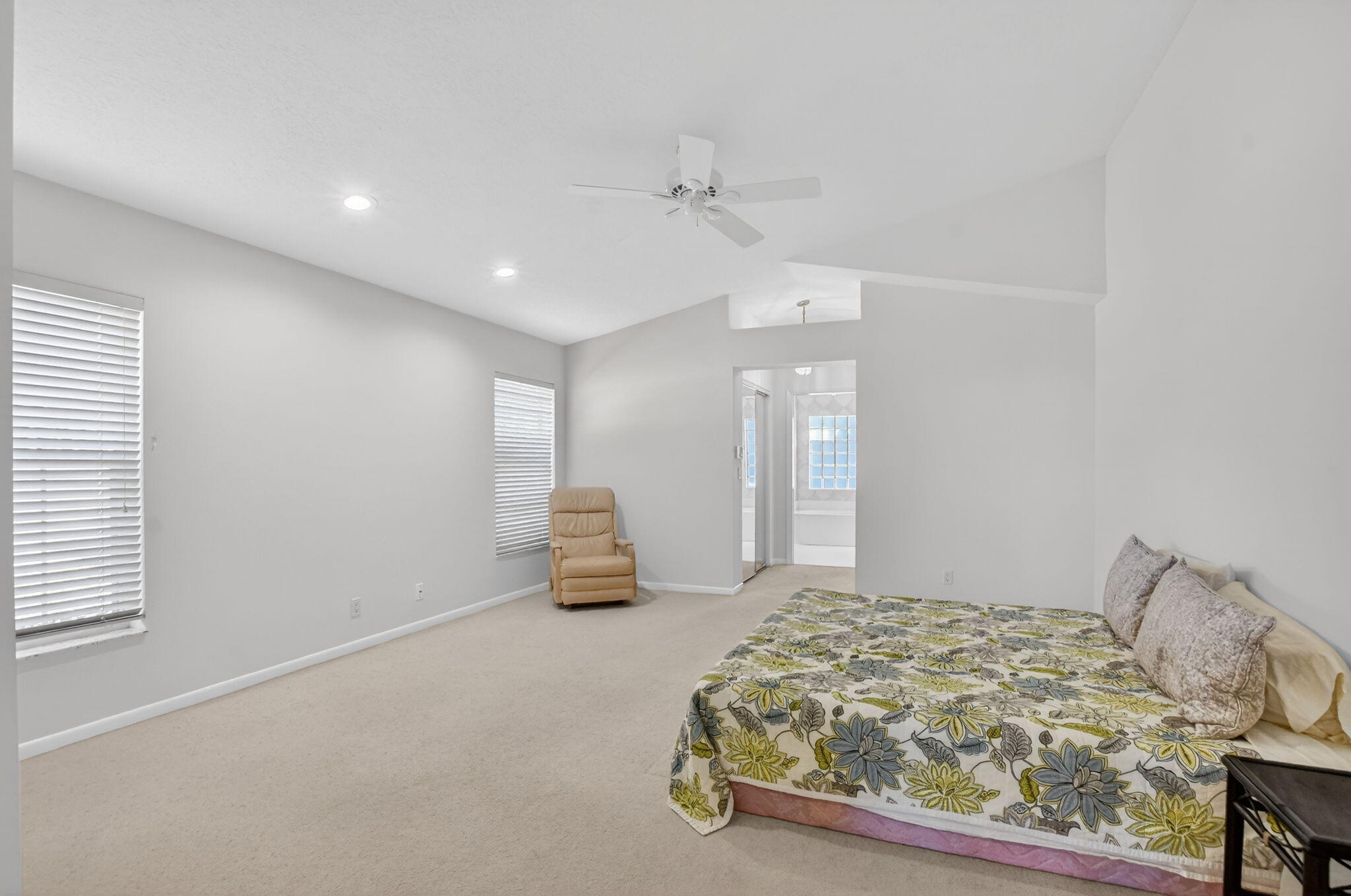 23429 Rakelle Circle