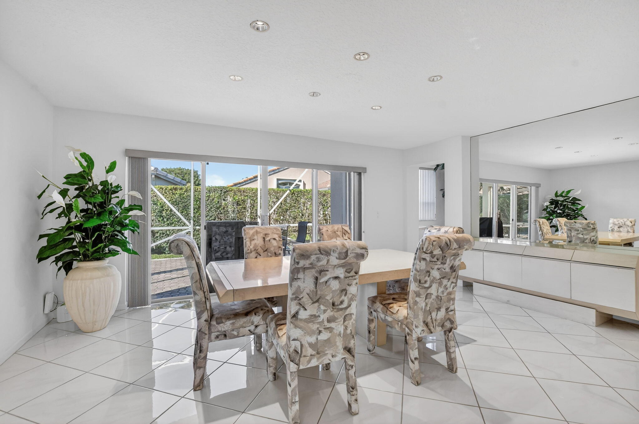 23429 Rakelle Circle