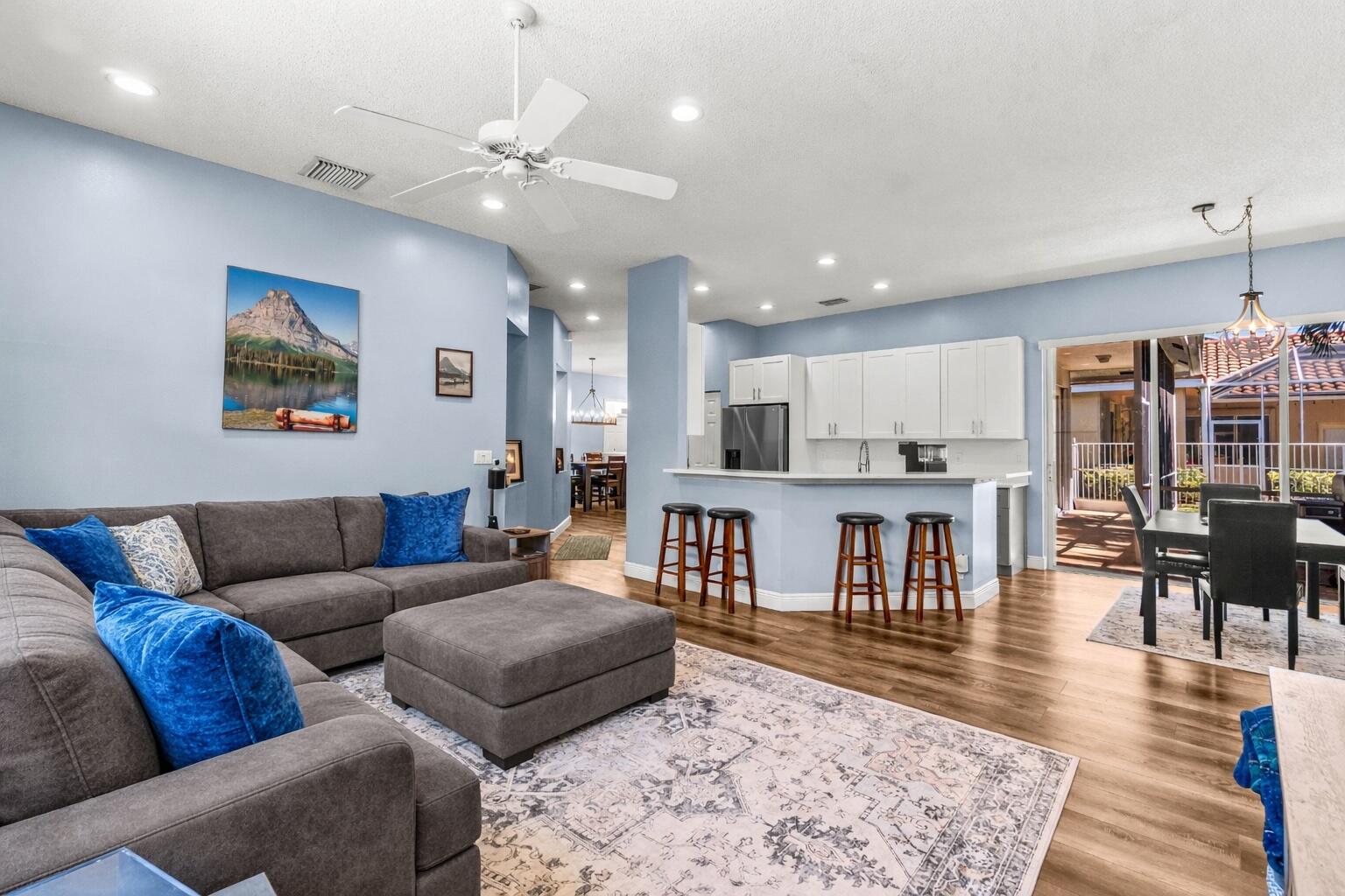 6380 Bridgeport Lane