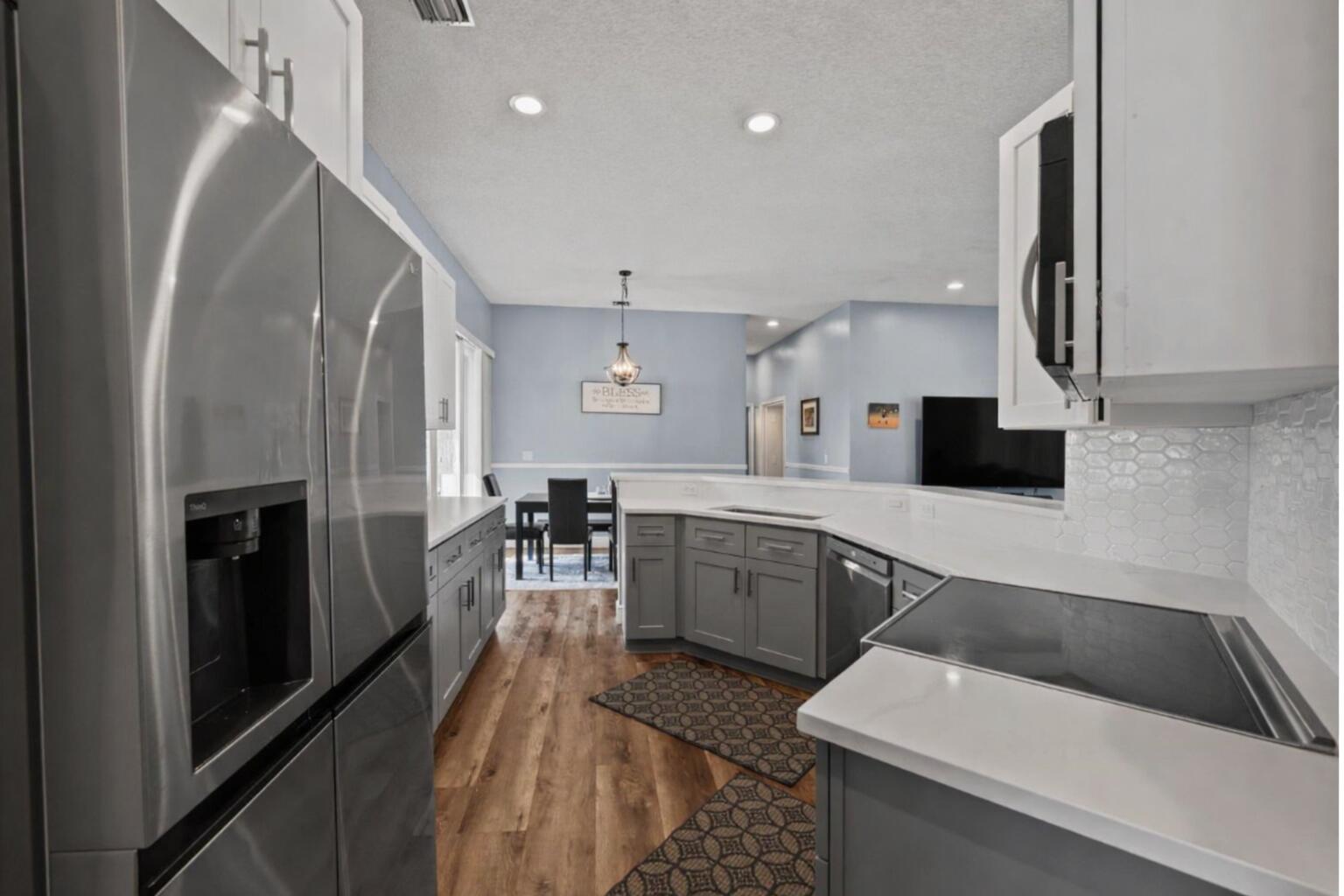 6380 Bridgeport Lane