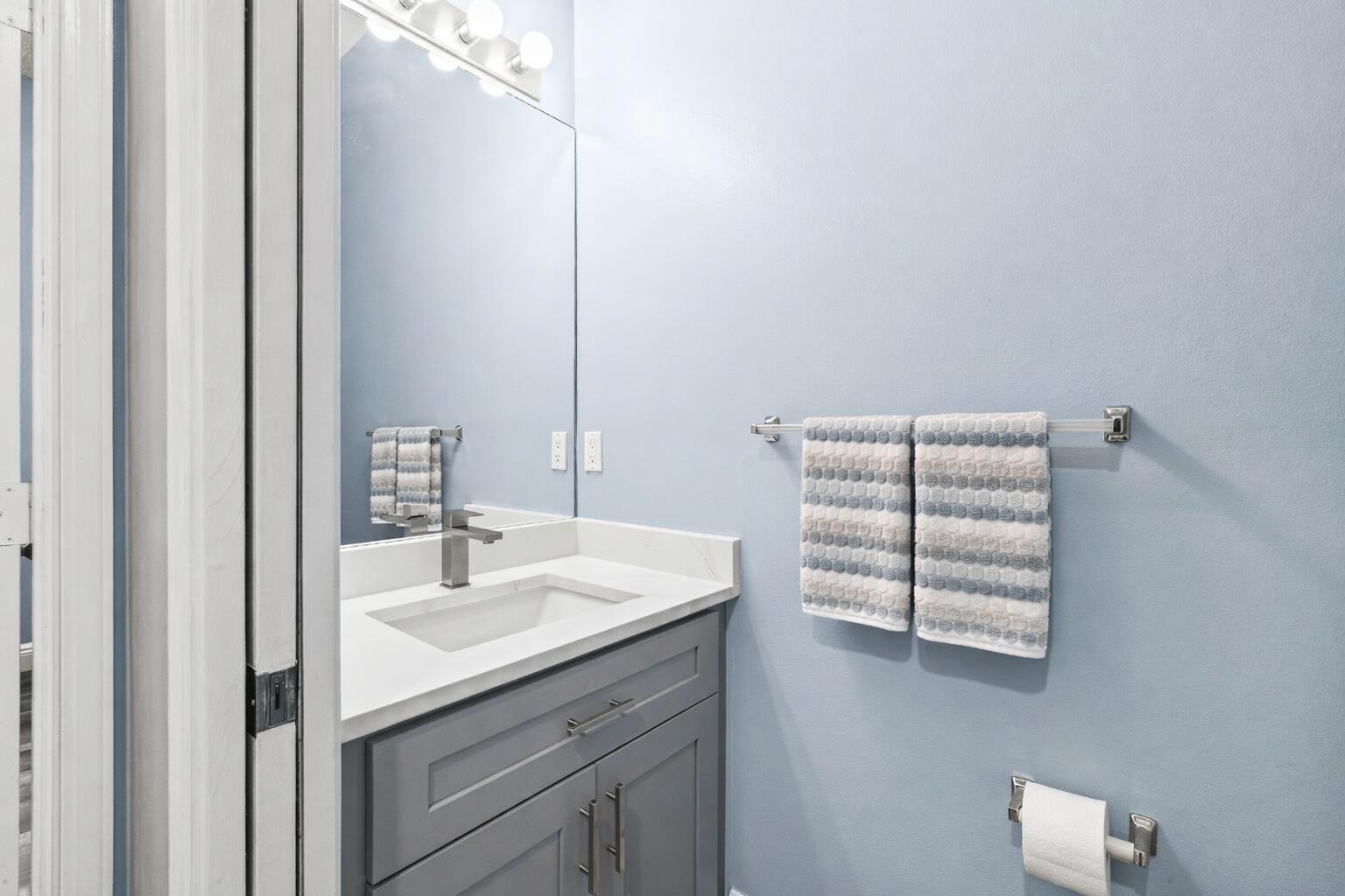 6380 Bridgeport Lane