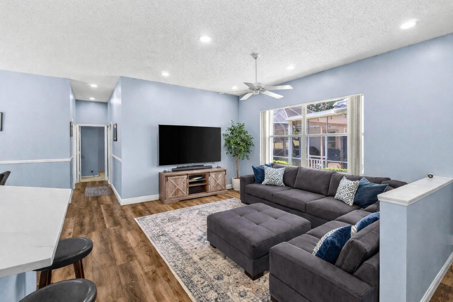 6380 Bridgeport Lane