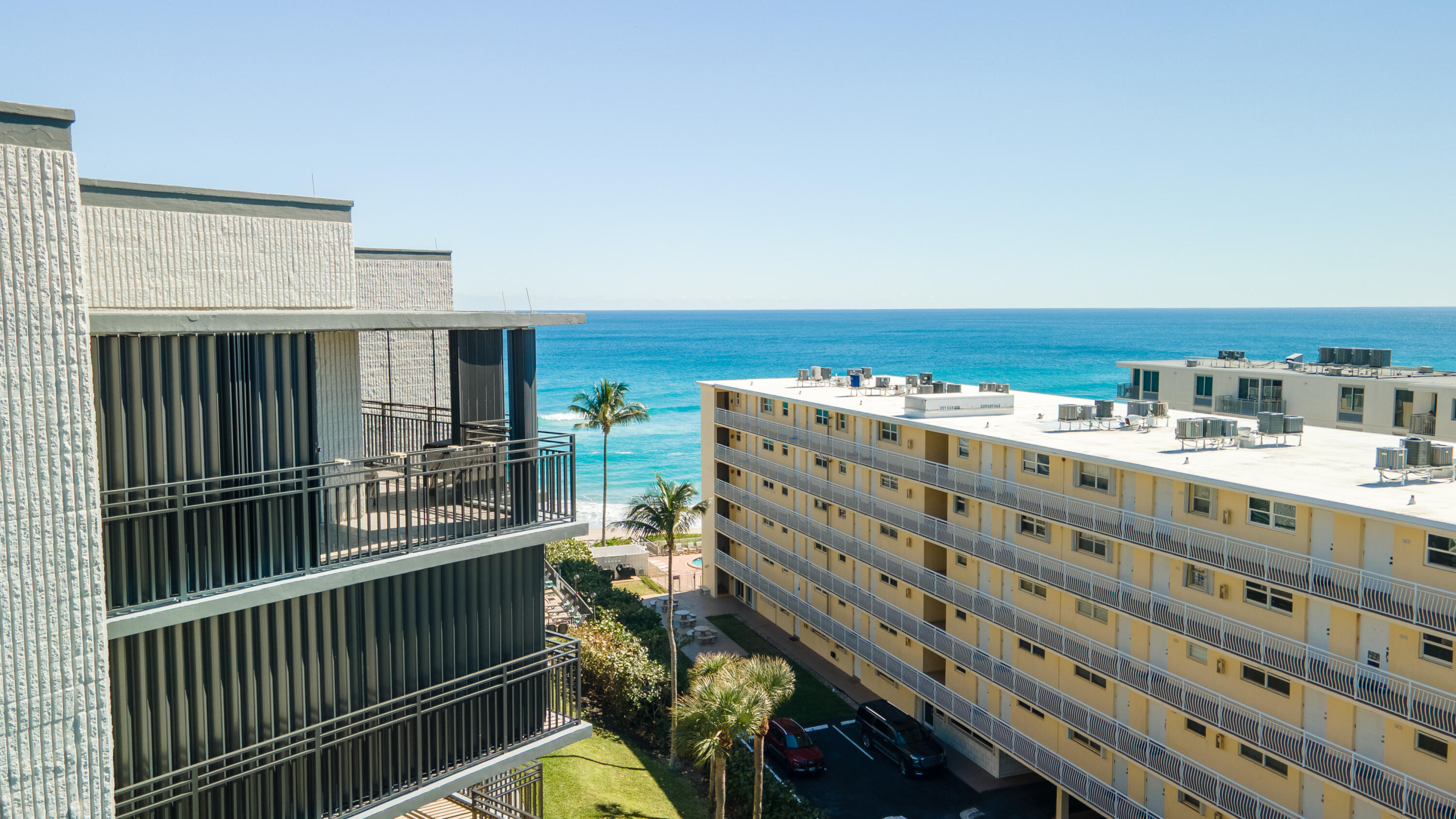 1167 Hillsboro Mile 709