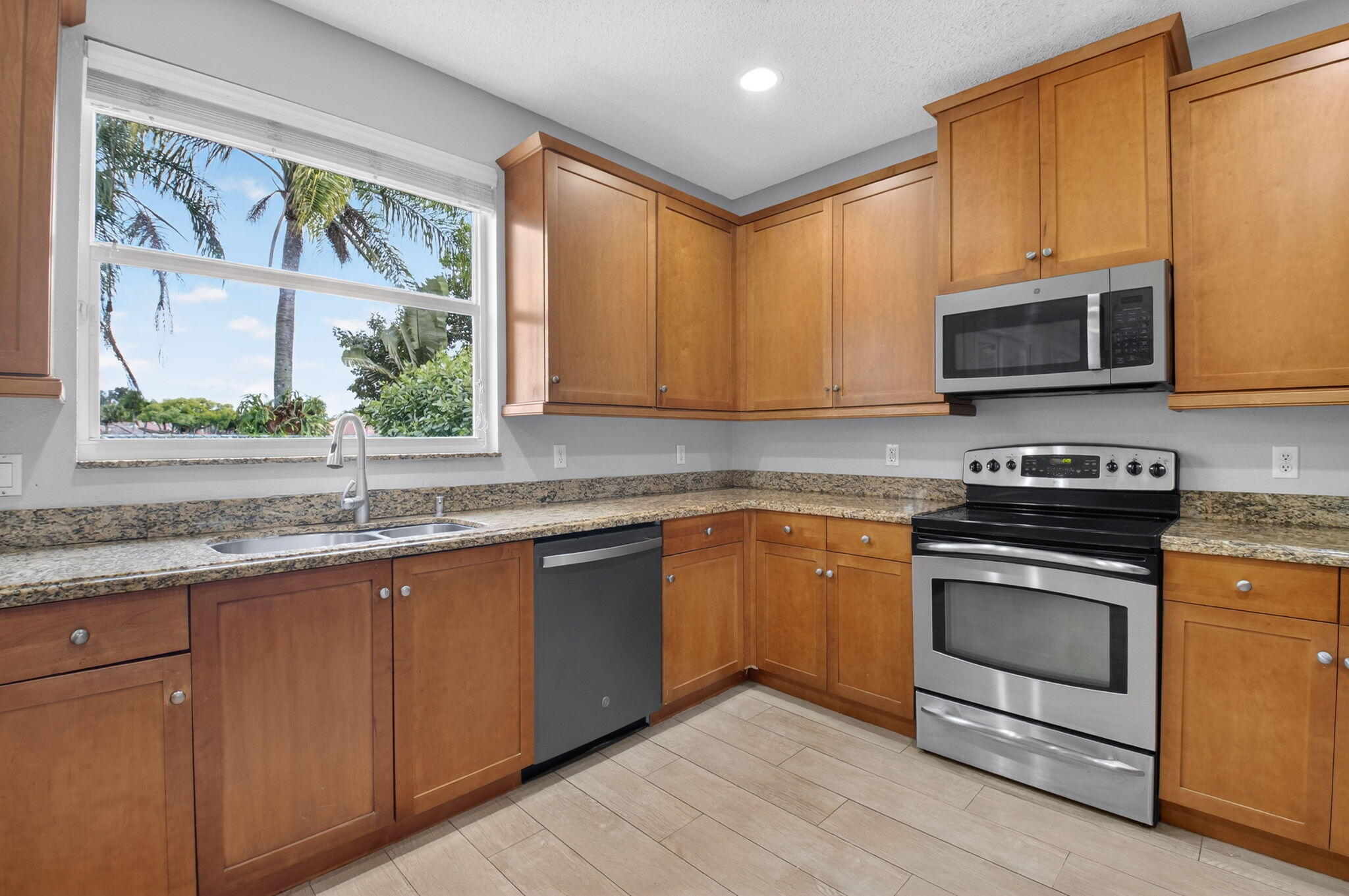 18196 Clear Brook Circle Circle