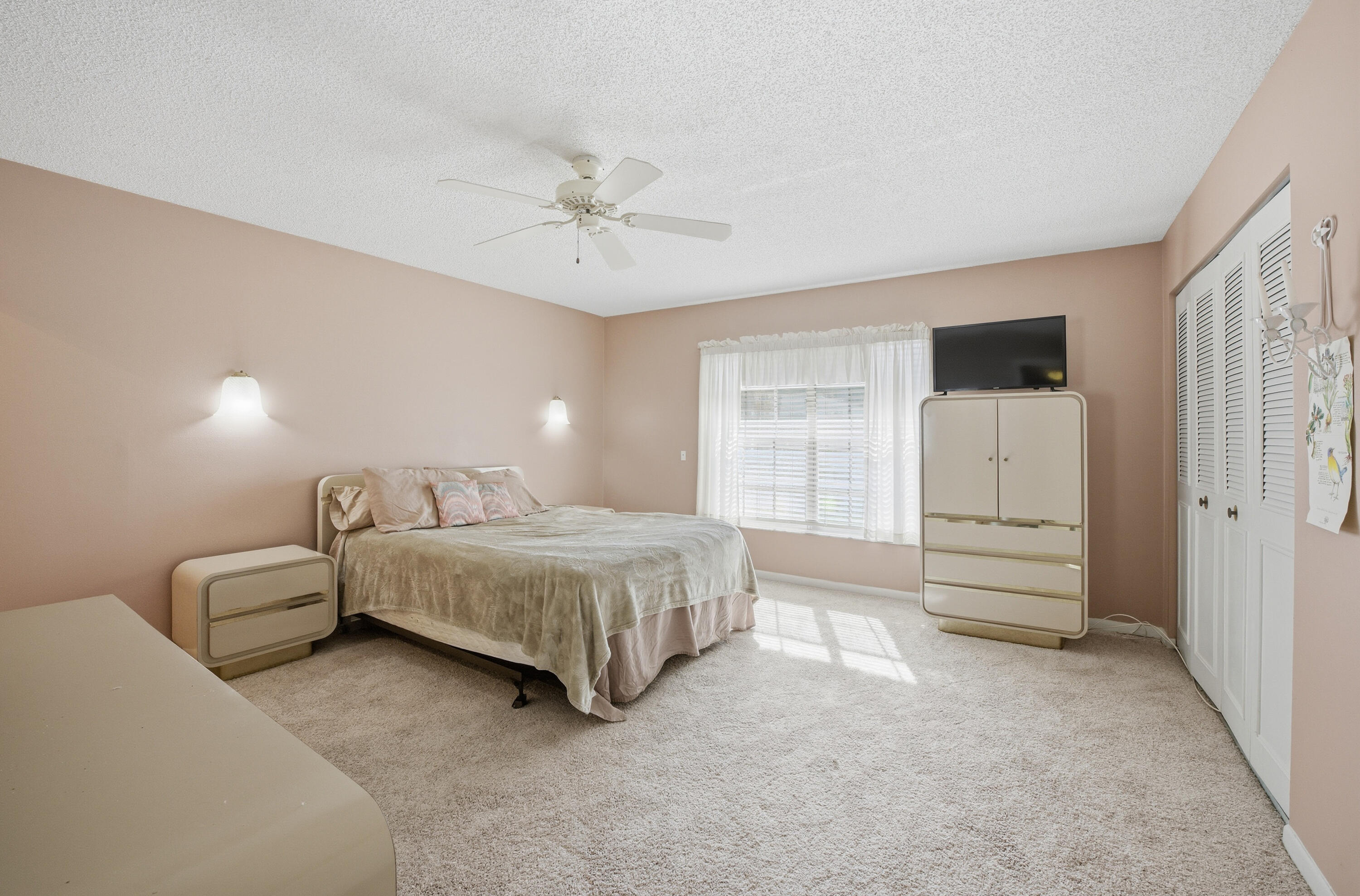 461 Holyoke Lane