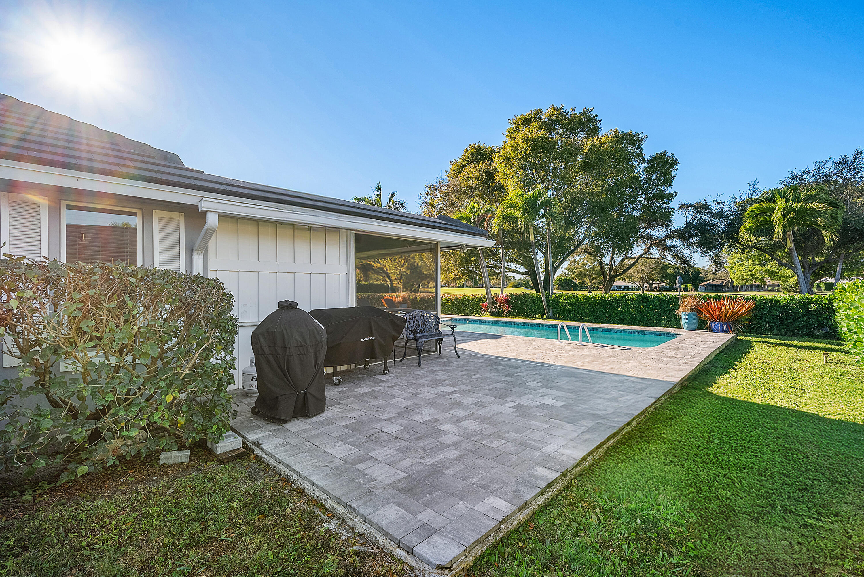 413 S Country Club Drive