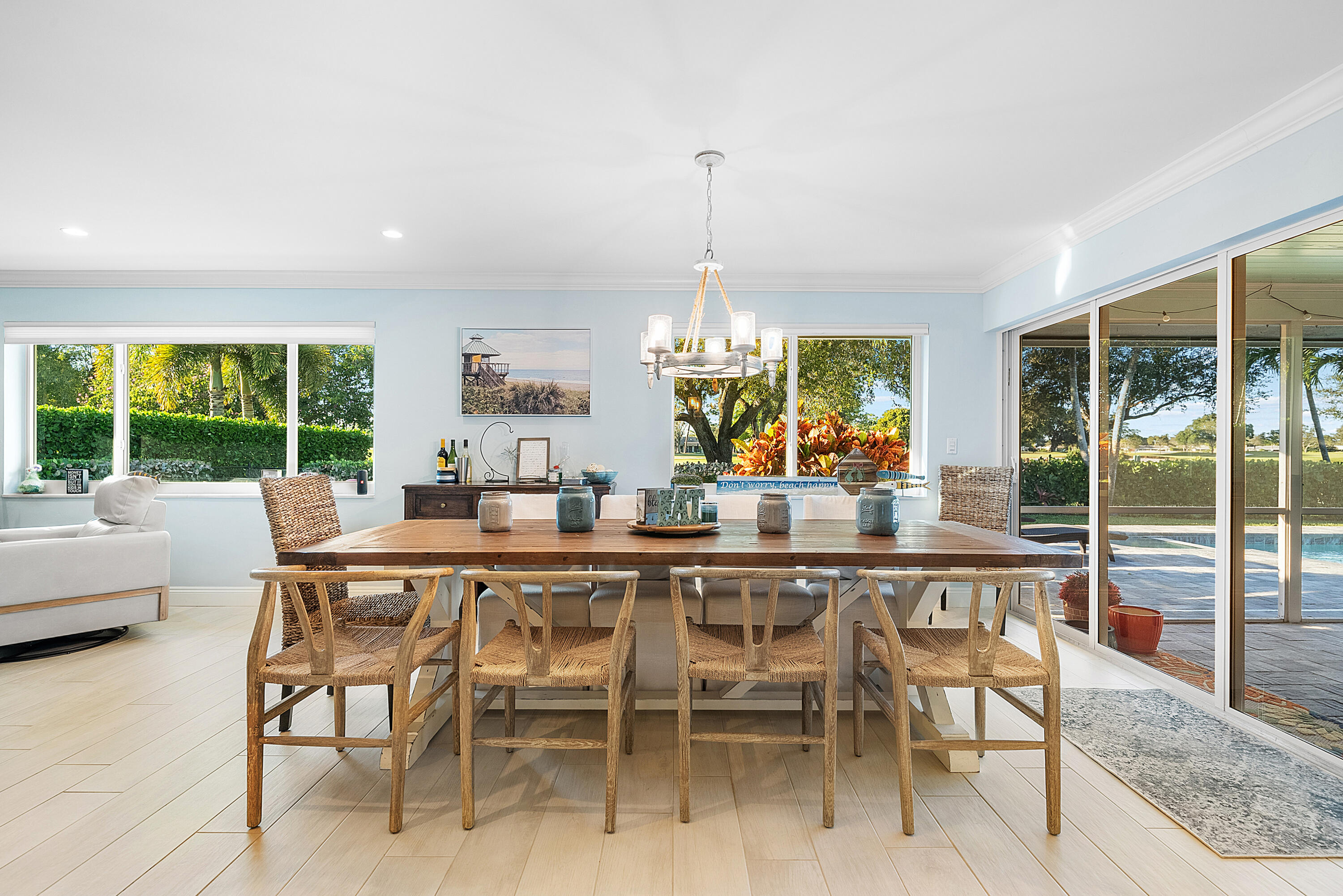 413 S Country Club Drive