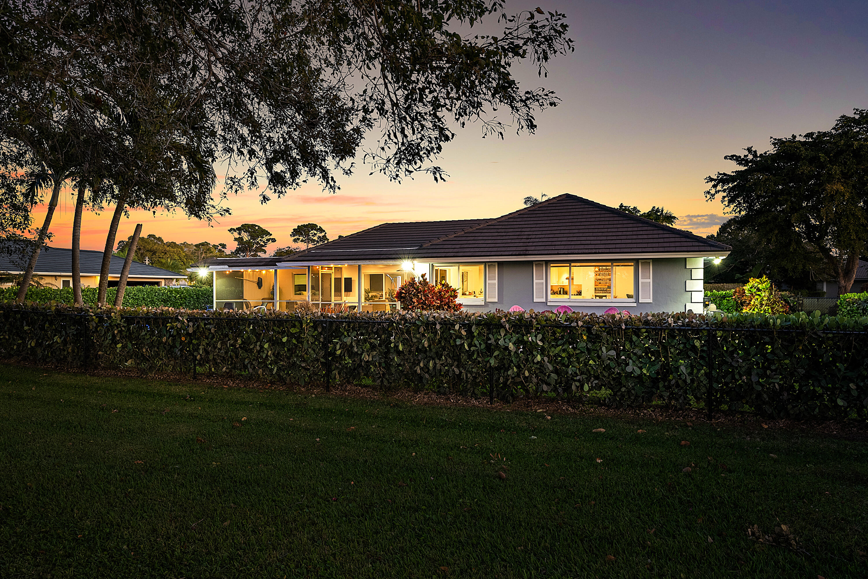 413 S Country Club Drive