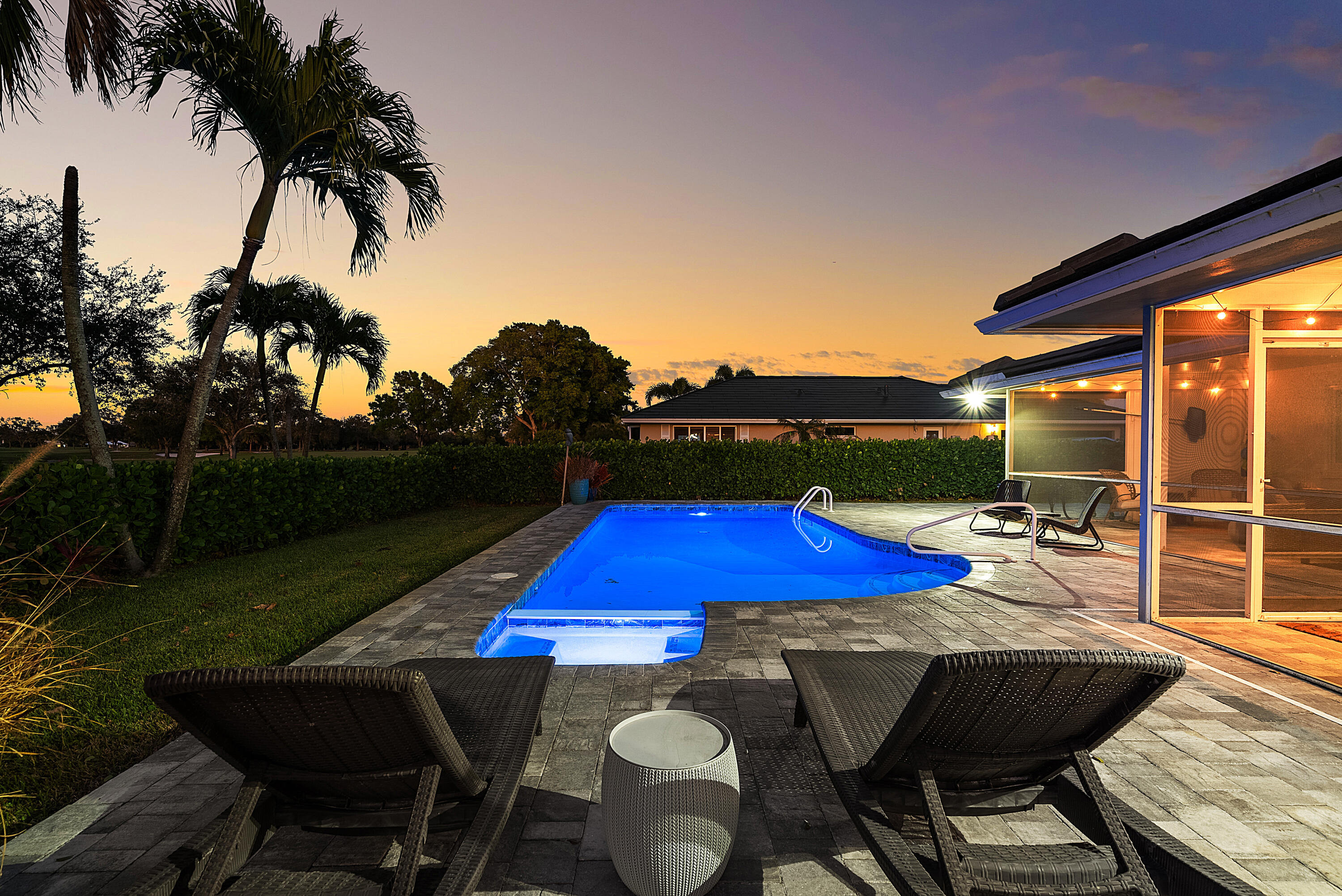 413 S Country Club Drive