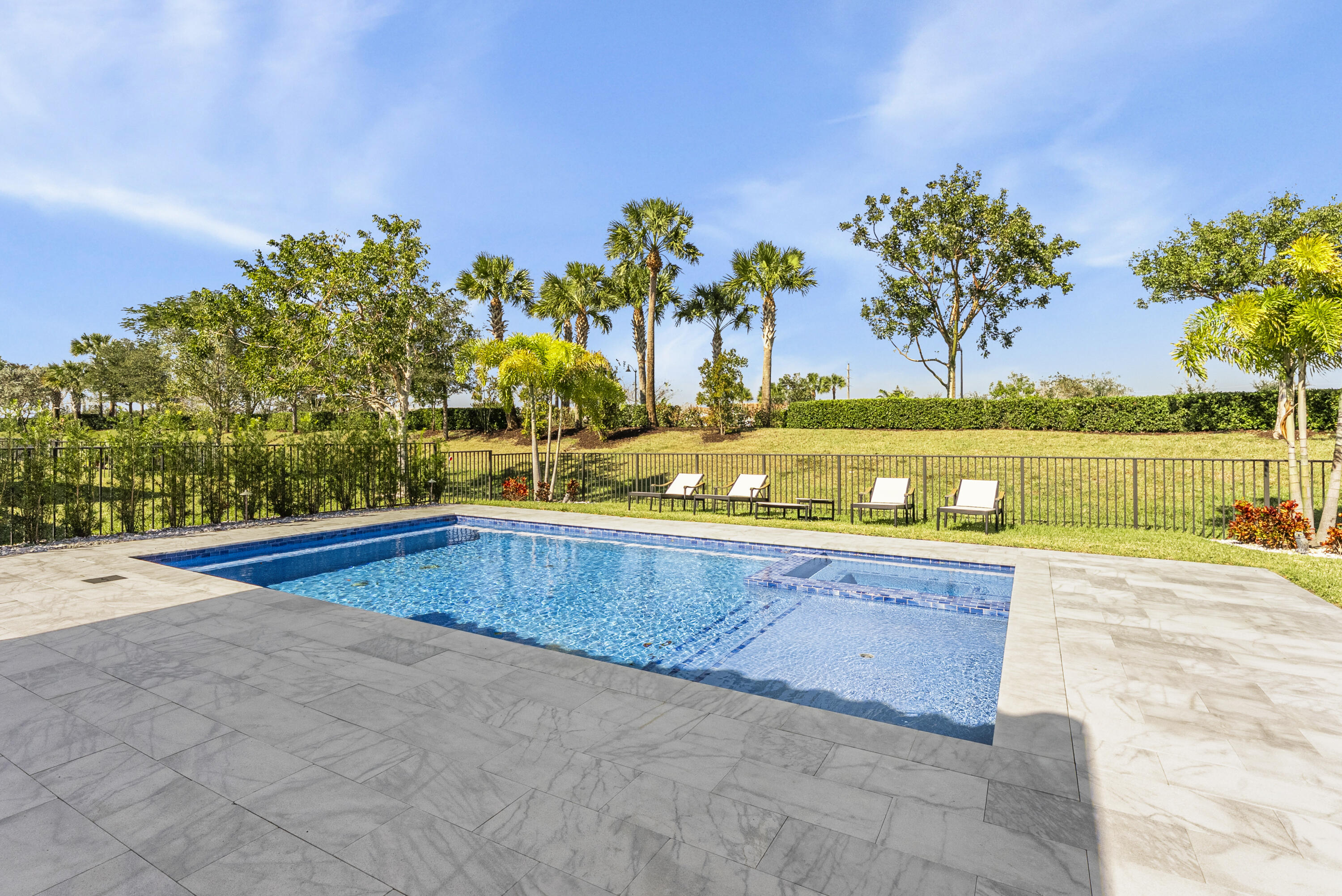 7465 Seacoast Drive