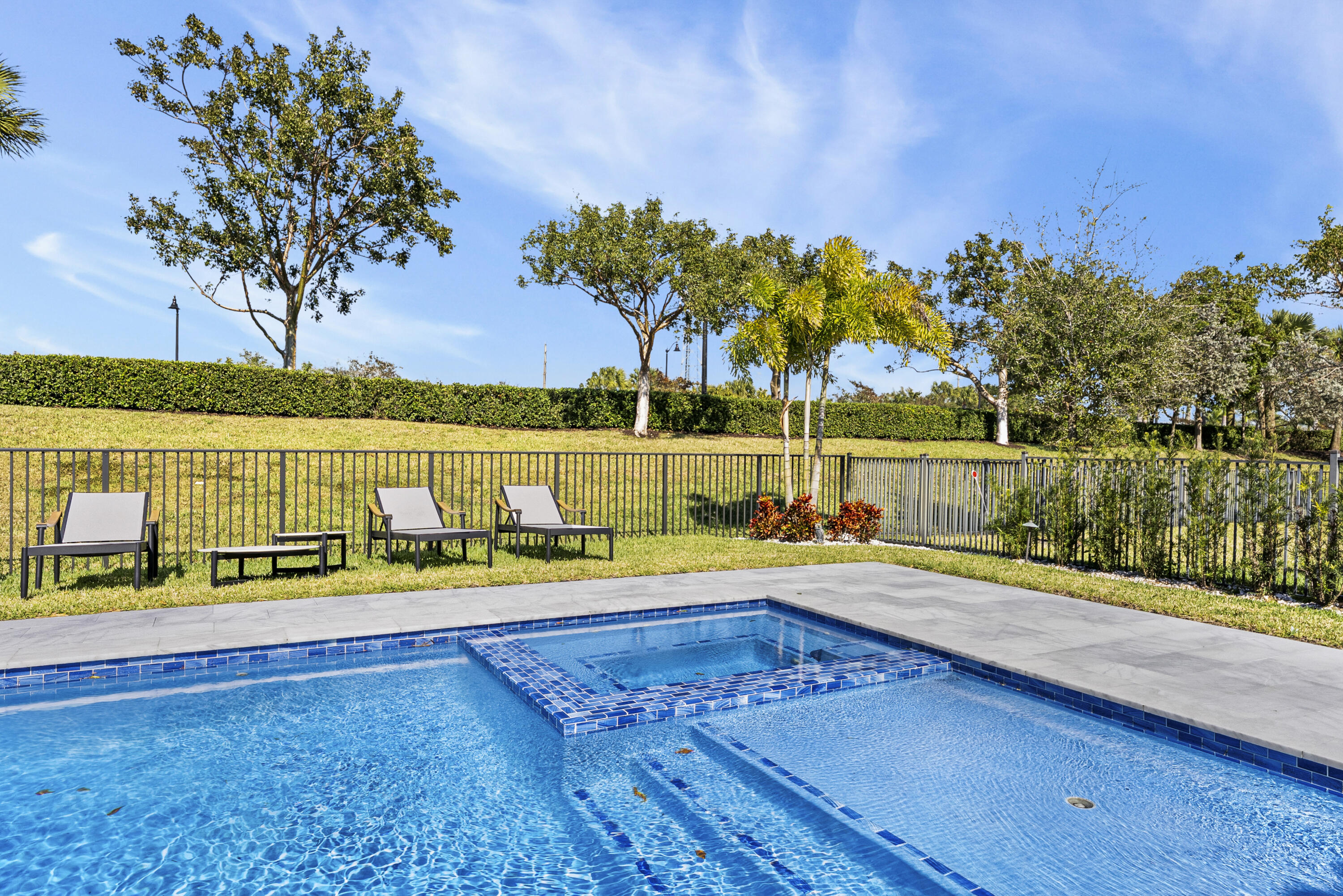 7465 Seacoast Drive