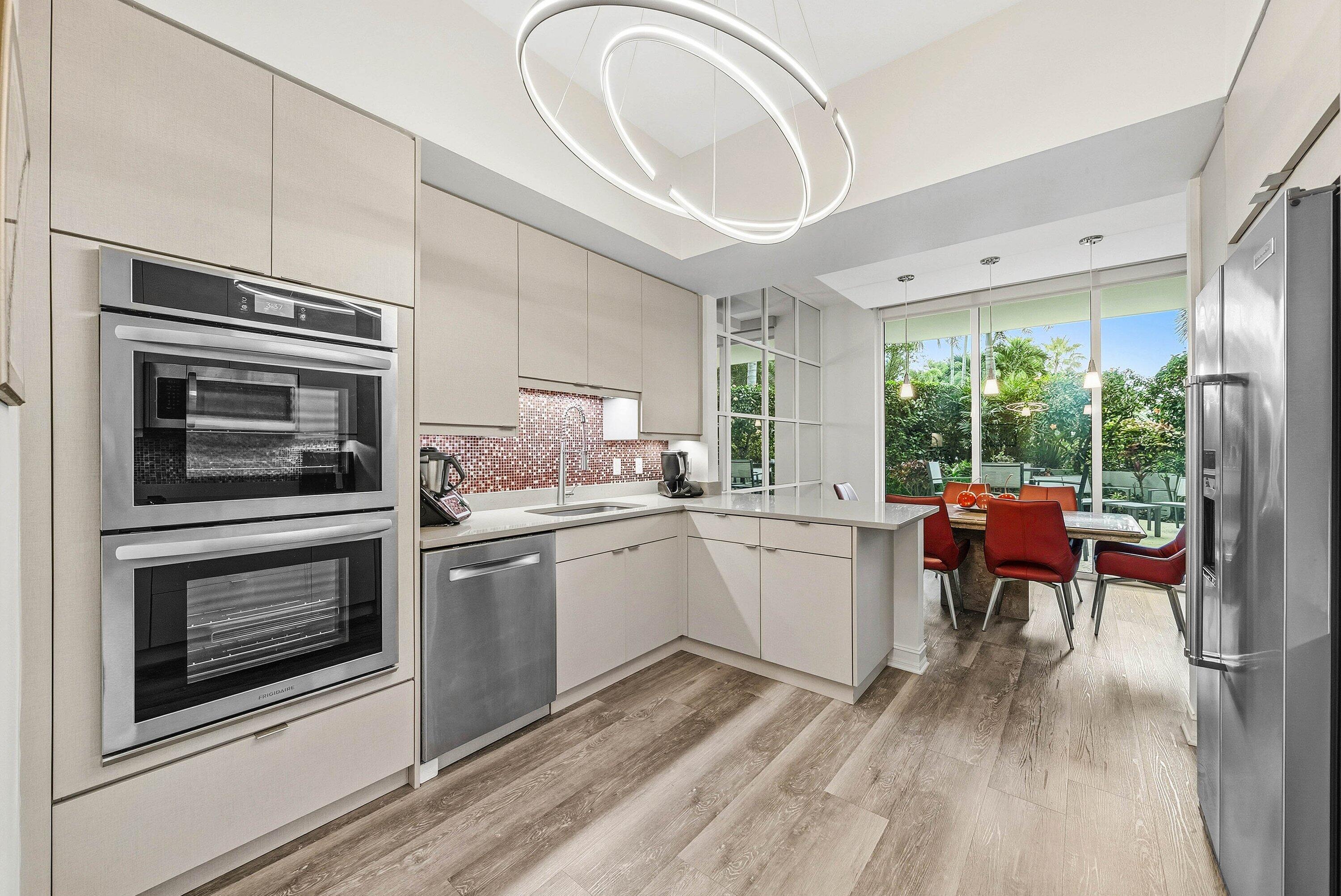 550 SE Mizner Blvd Boulevard B110