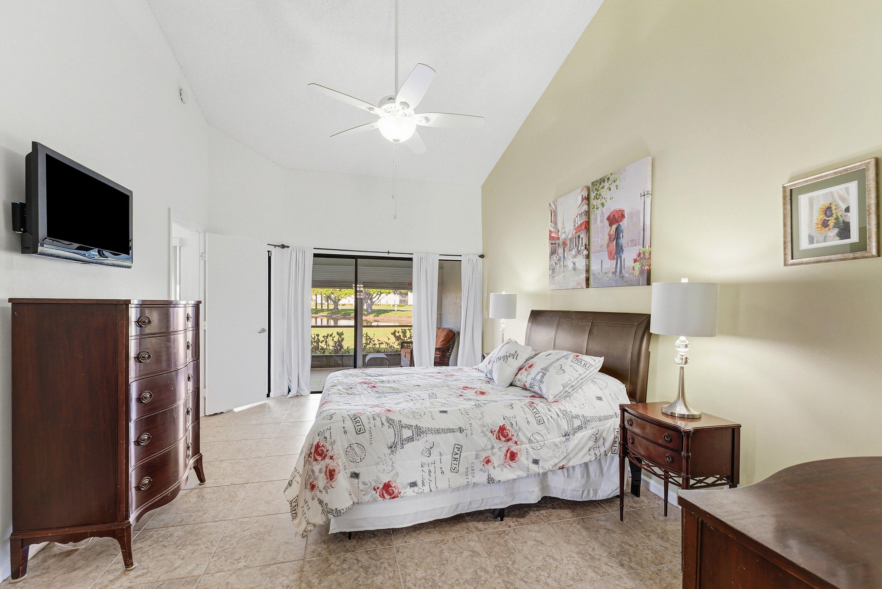 5791 Parkwalk Circle W