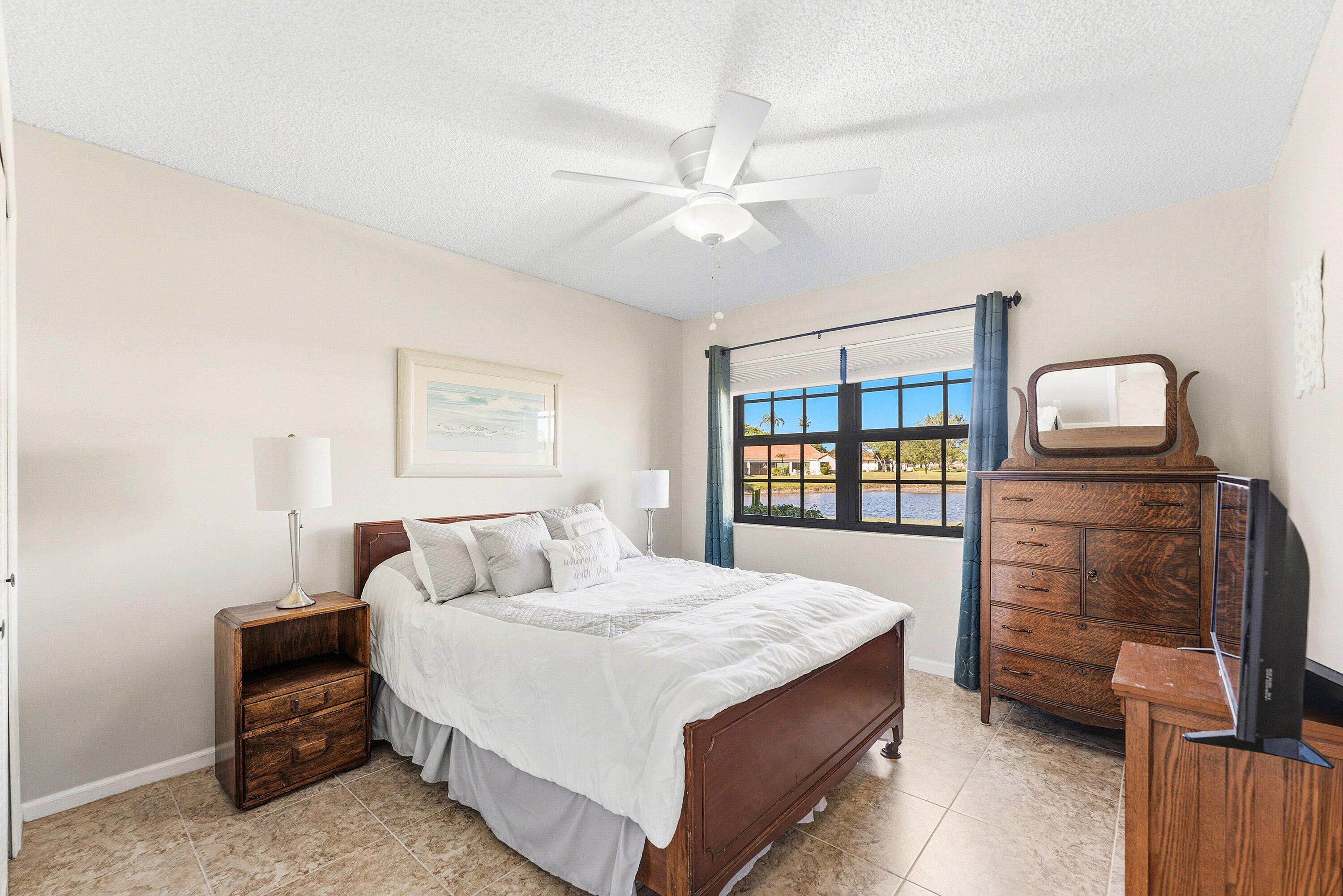 5791 Parkwalk Circle W