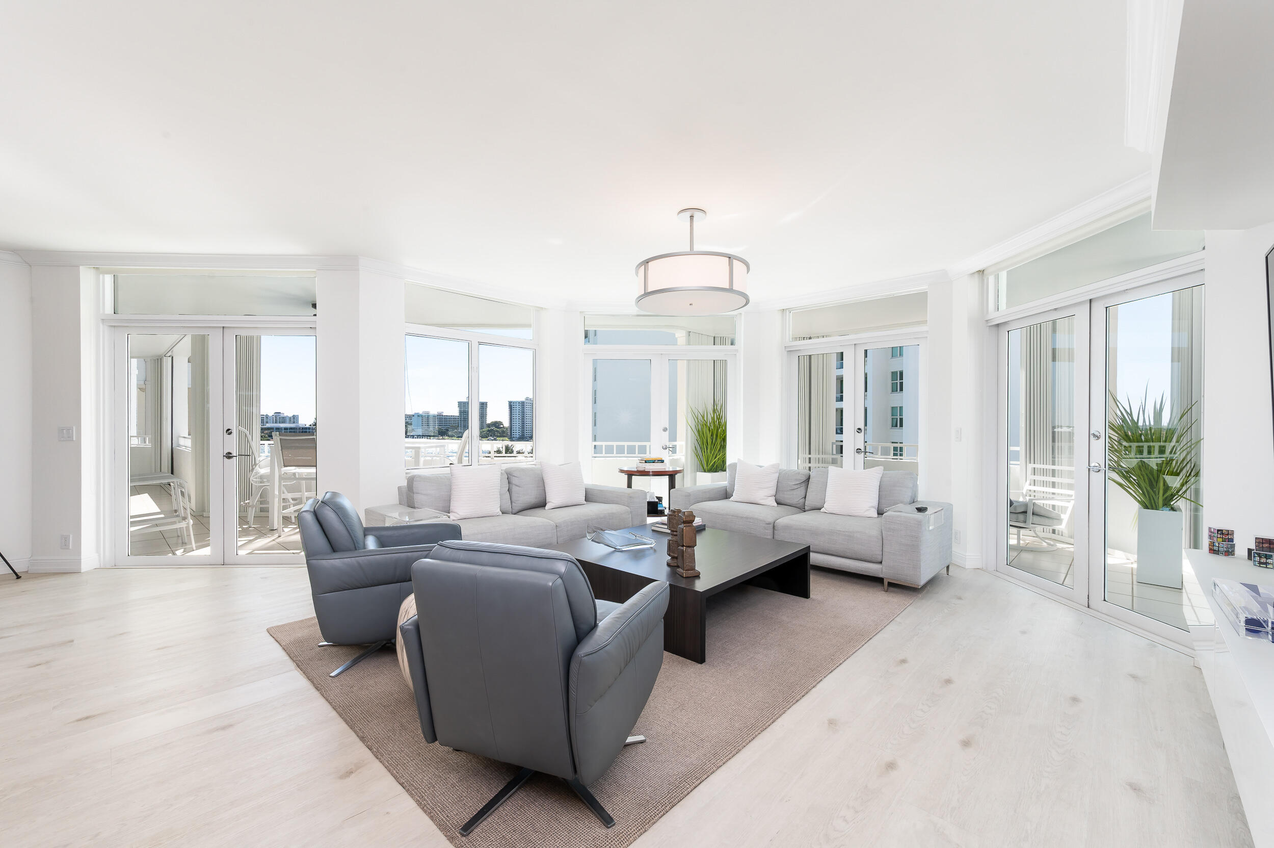 300 SE 5th Avenue 6110