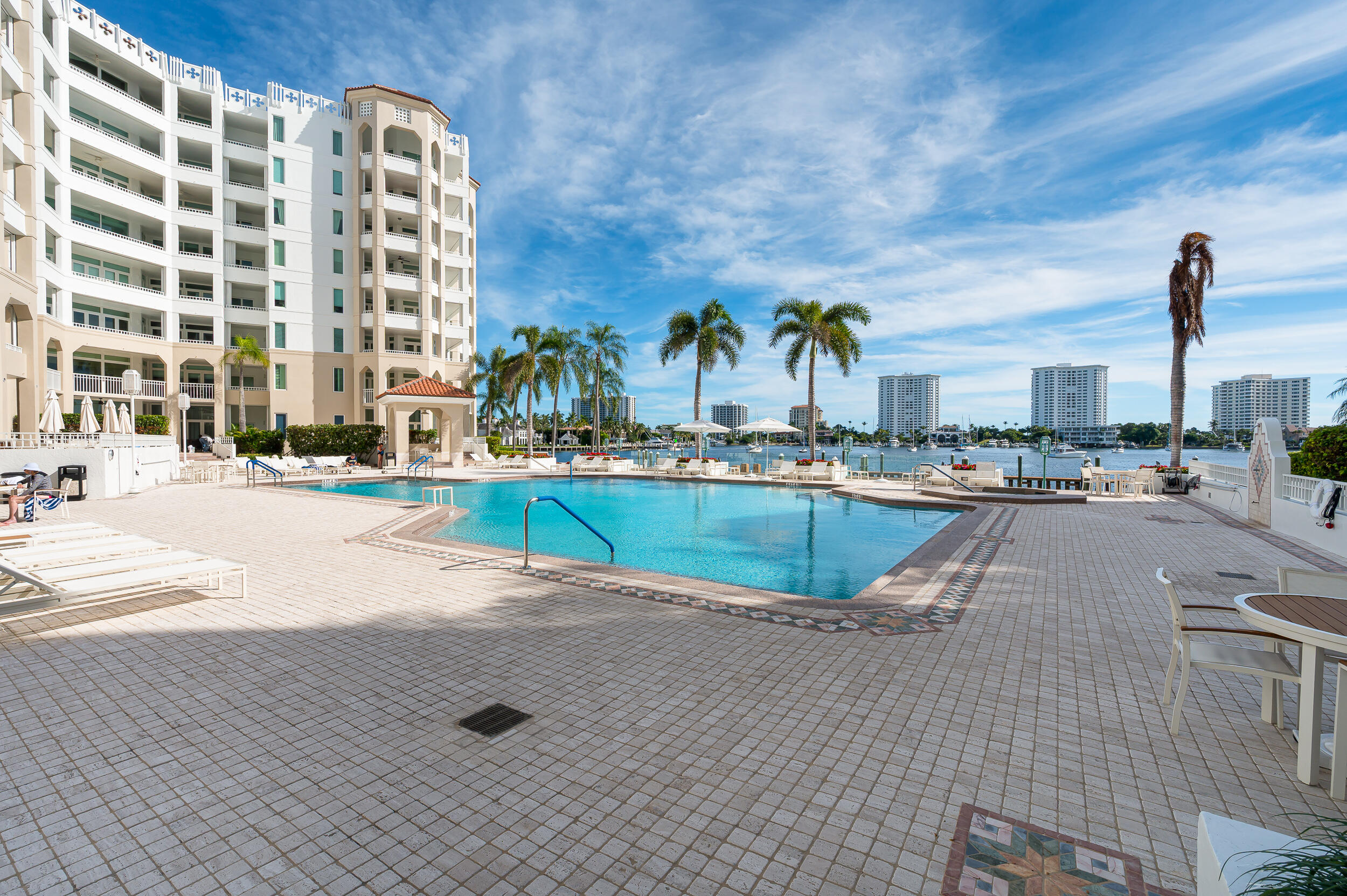 300 SE 5th Avenue 6110