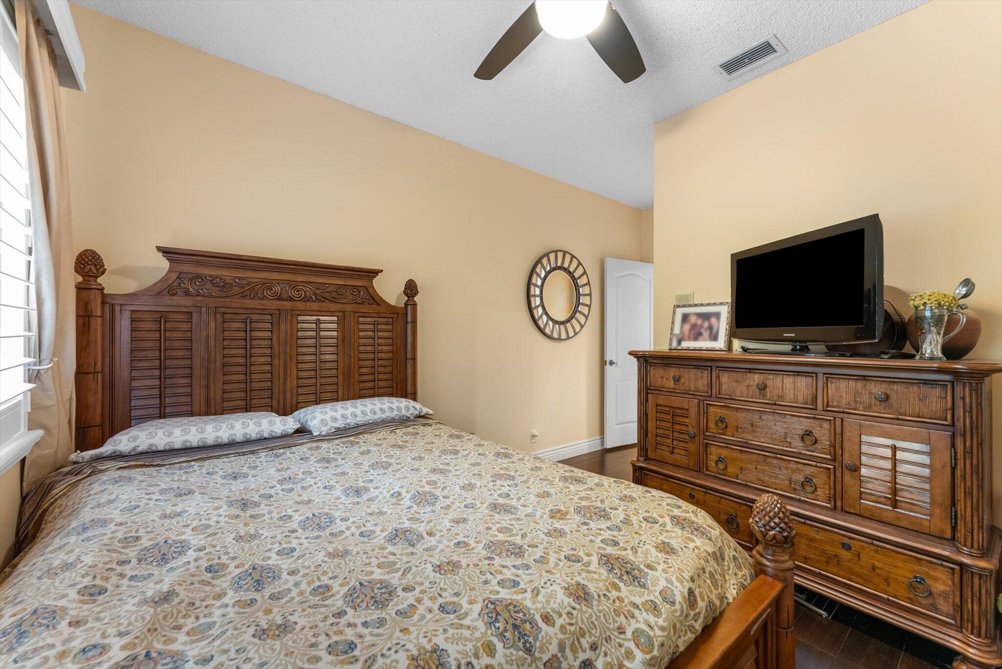 7276 Sidonia Court