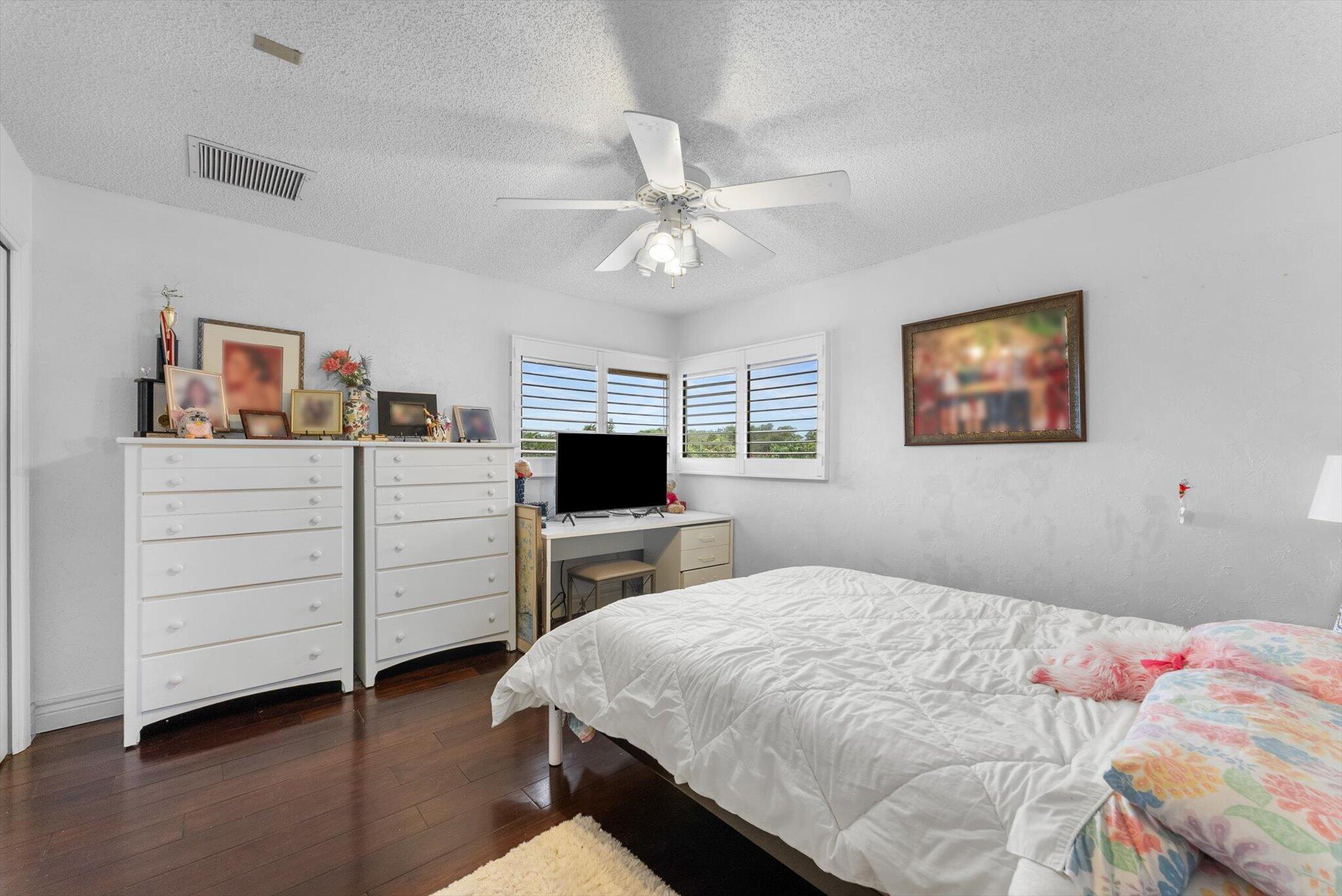 7276 Sidonia Court