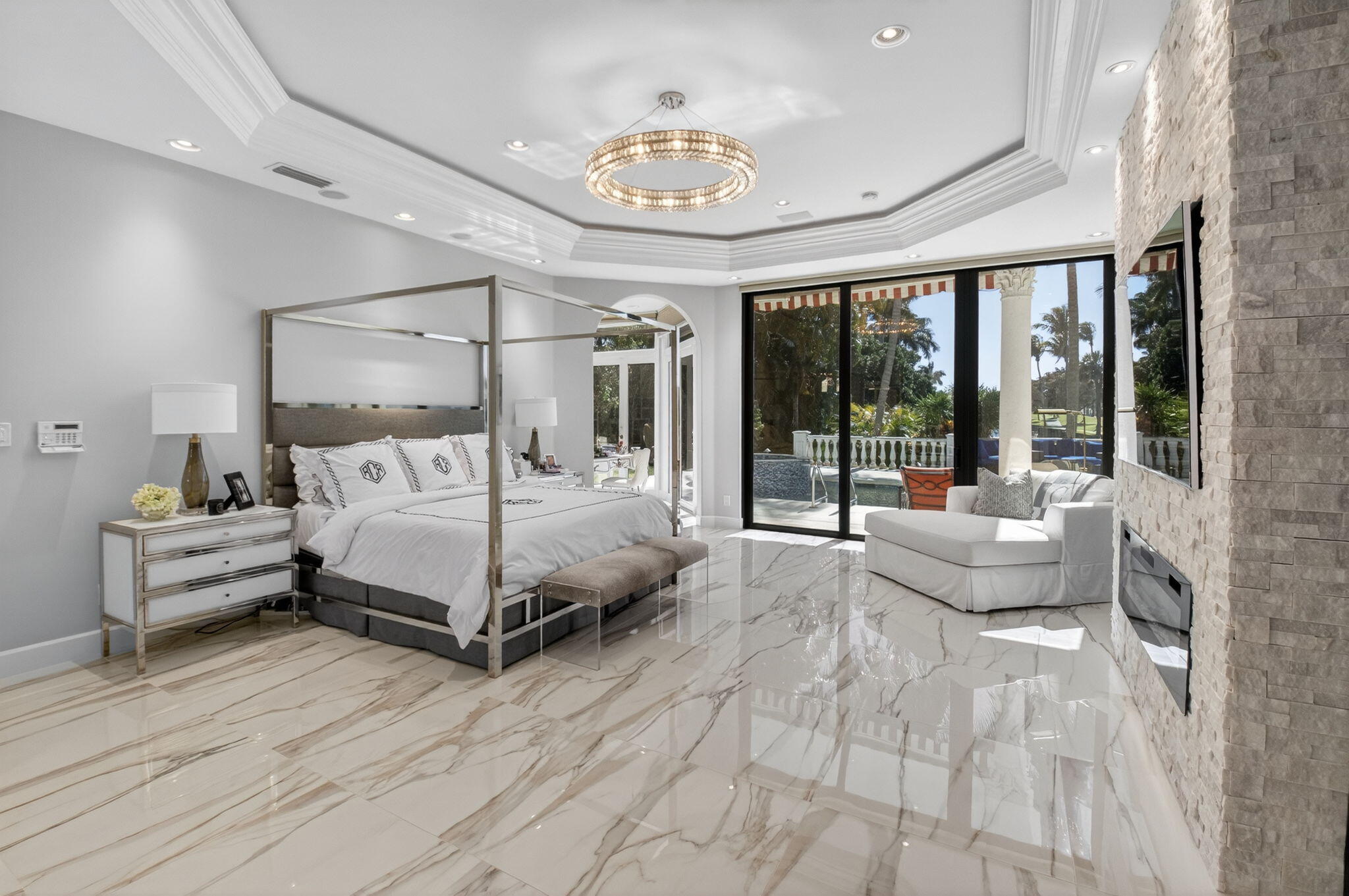 7000 Lions Head Lane