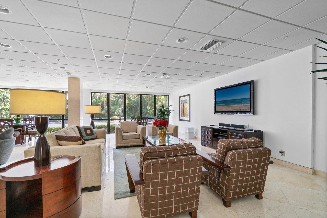 4600 S Ocean Boulevard 301