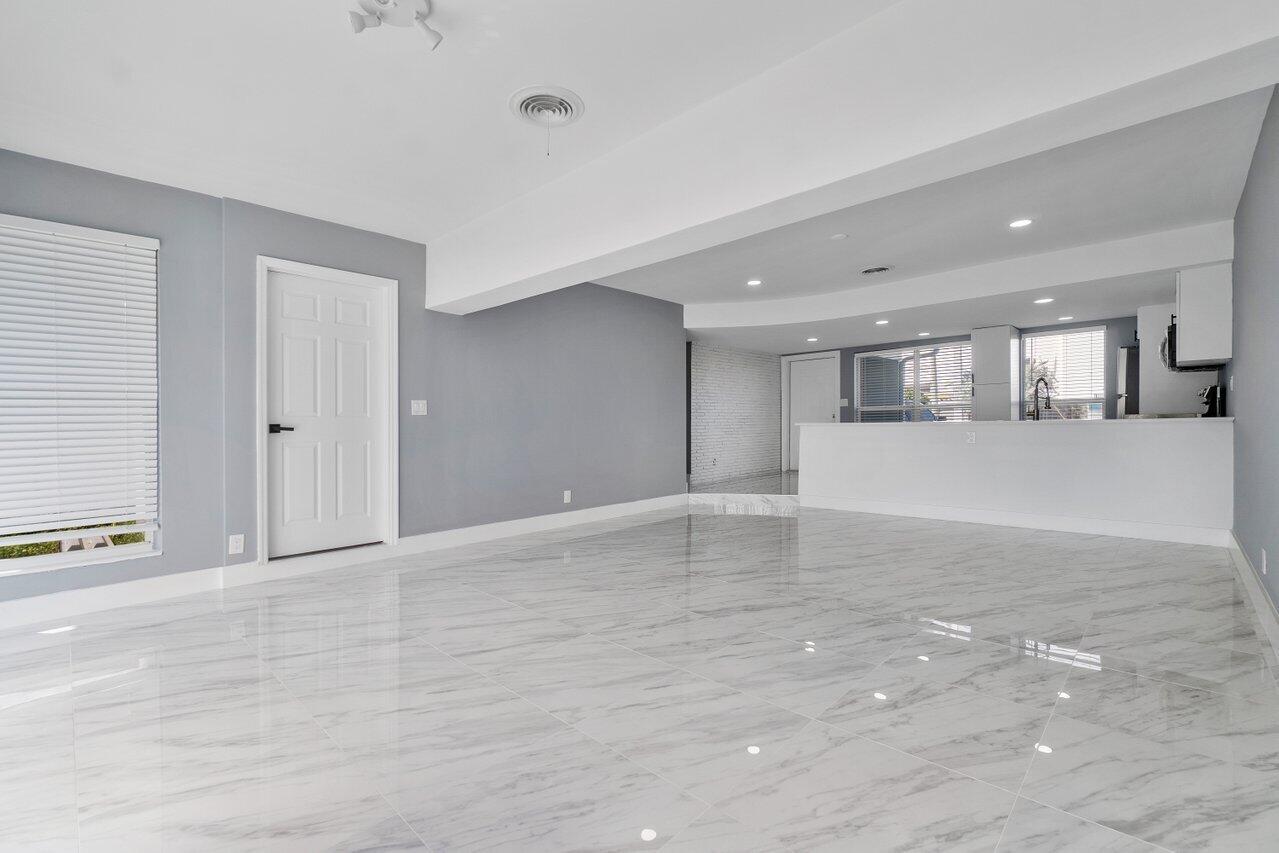 708-710 NE 23rd Avenue