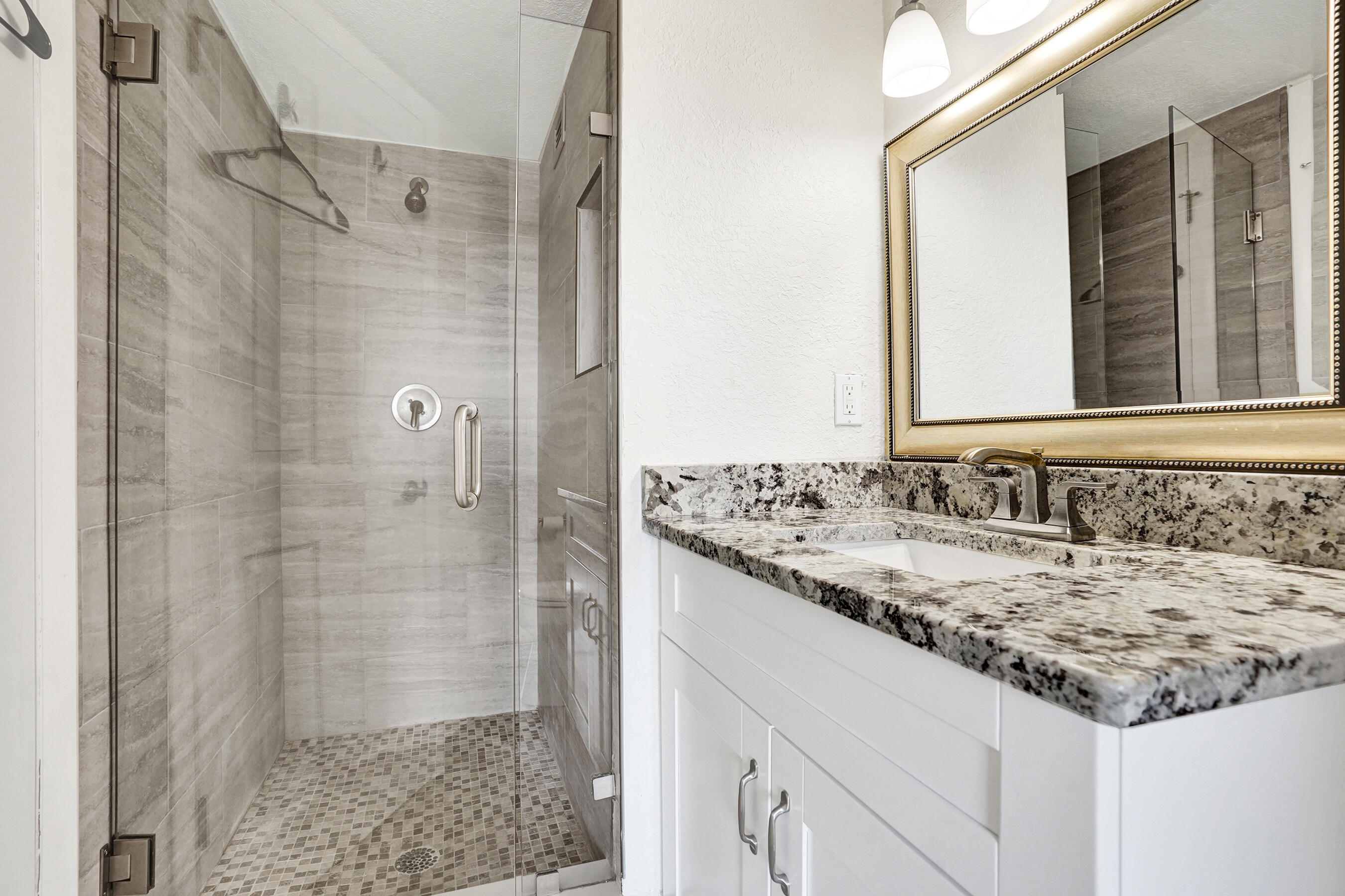 1631 Riverview Road 507