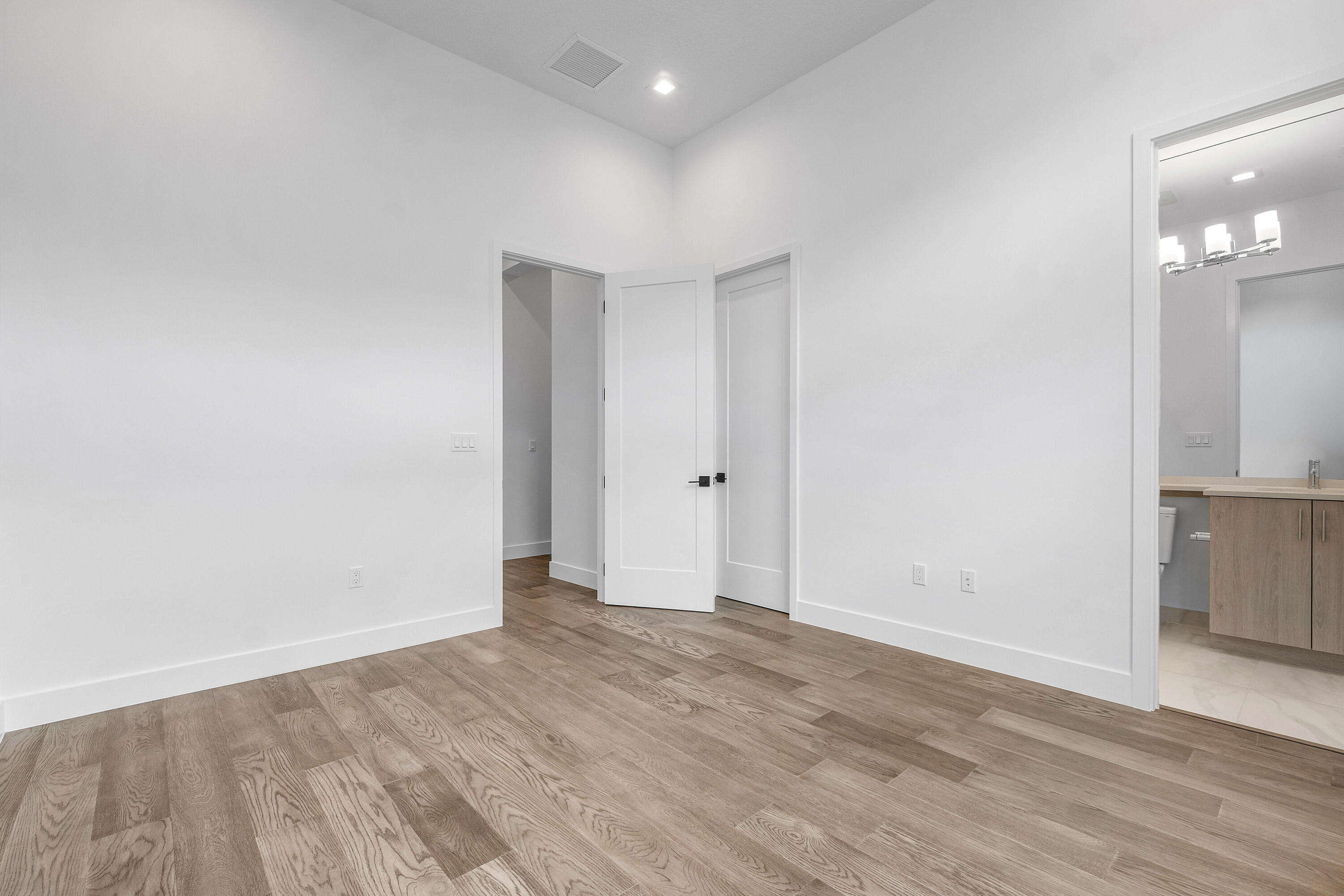 9491 Riverside Park Drive