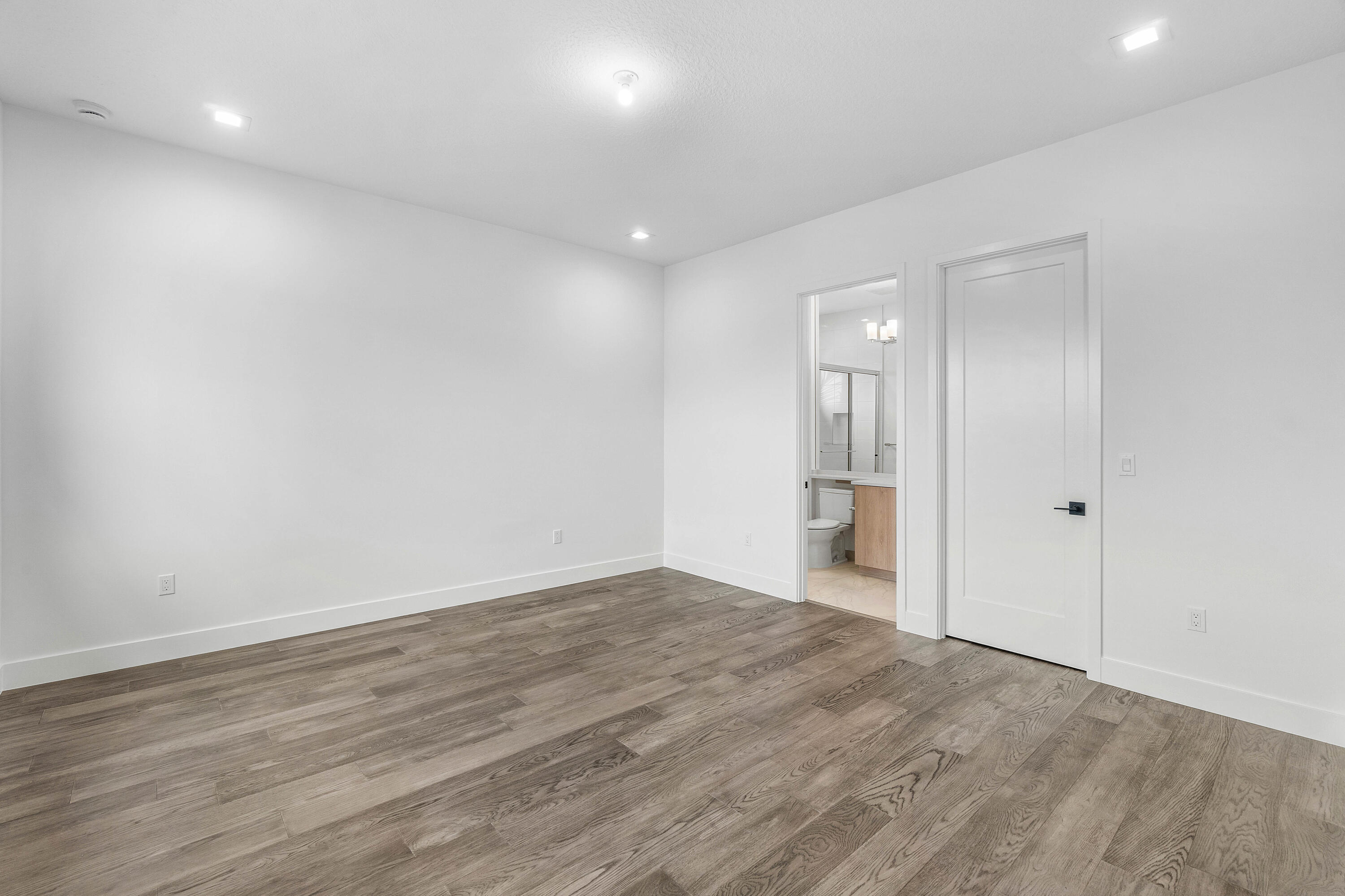 9491 Riverside Park Drive