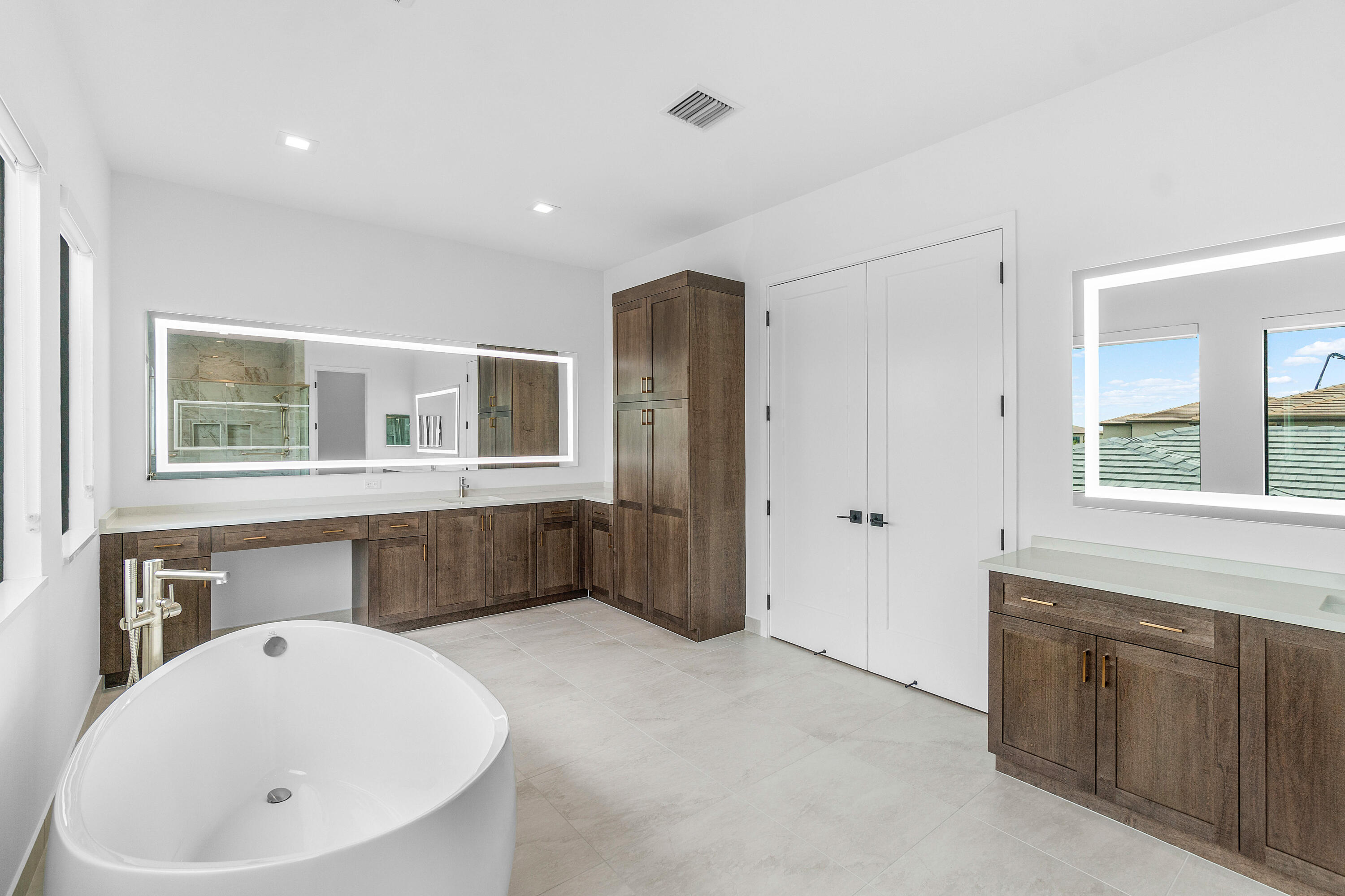 9491 Riverside Park Drive