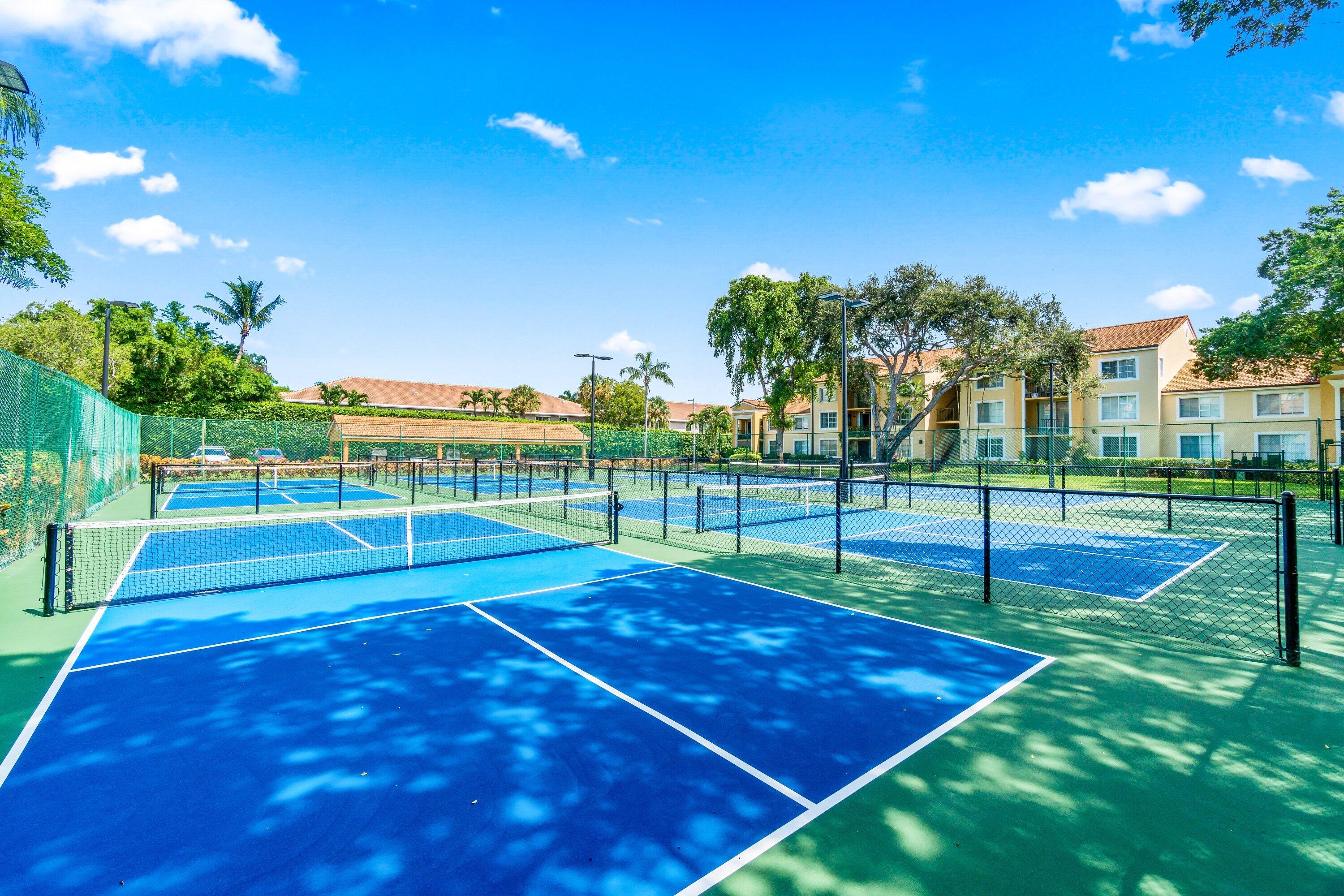 117 Yacht Club Way 206