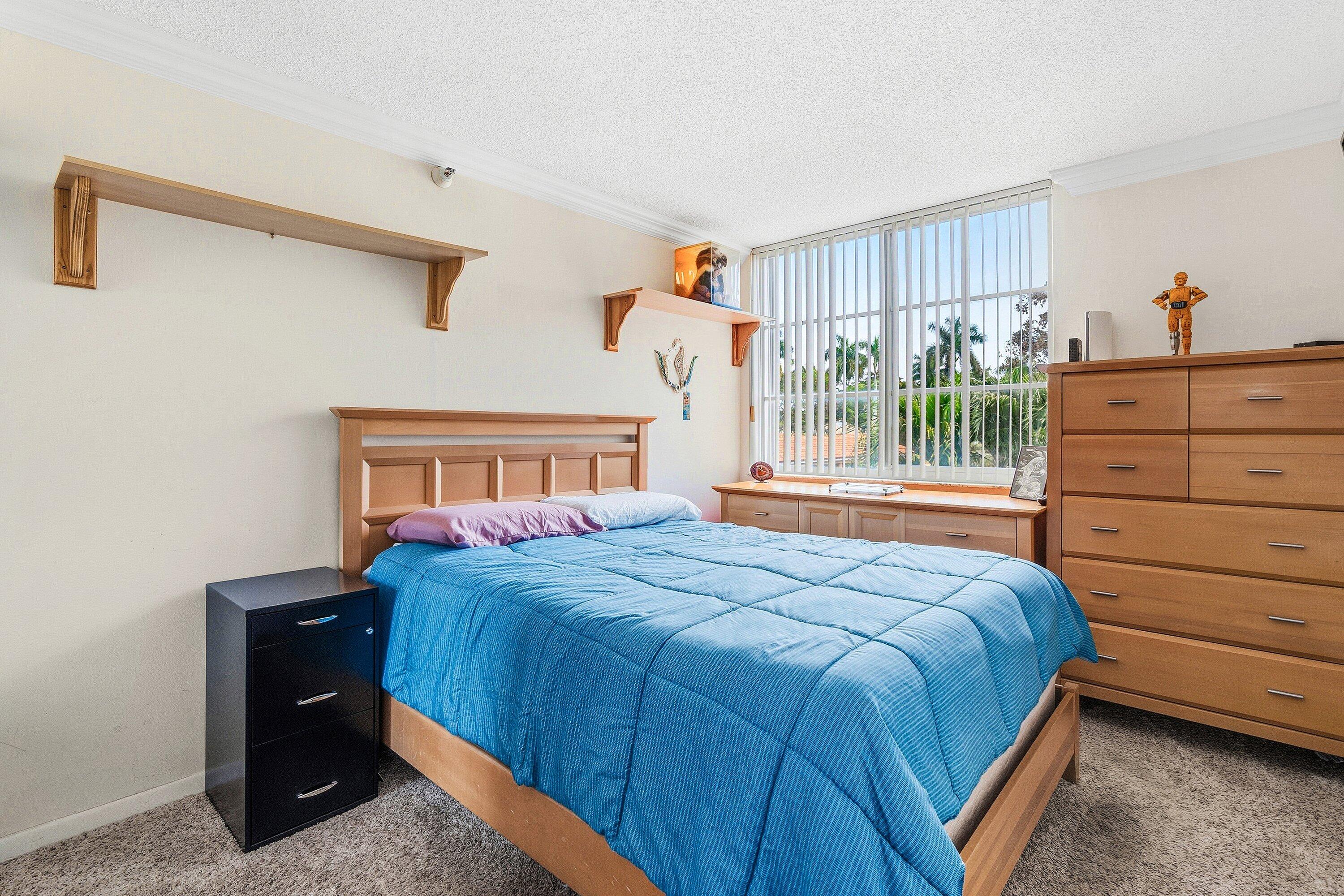 117 Yacht Club Way 206