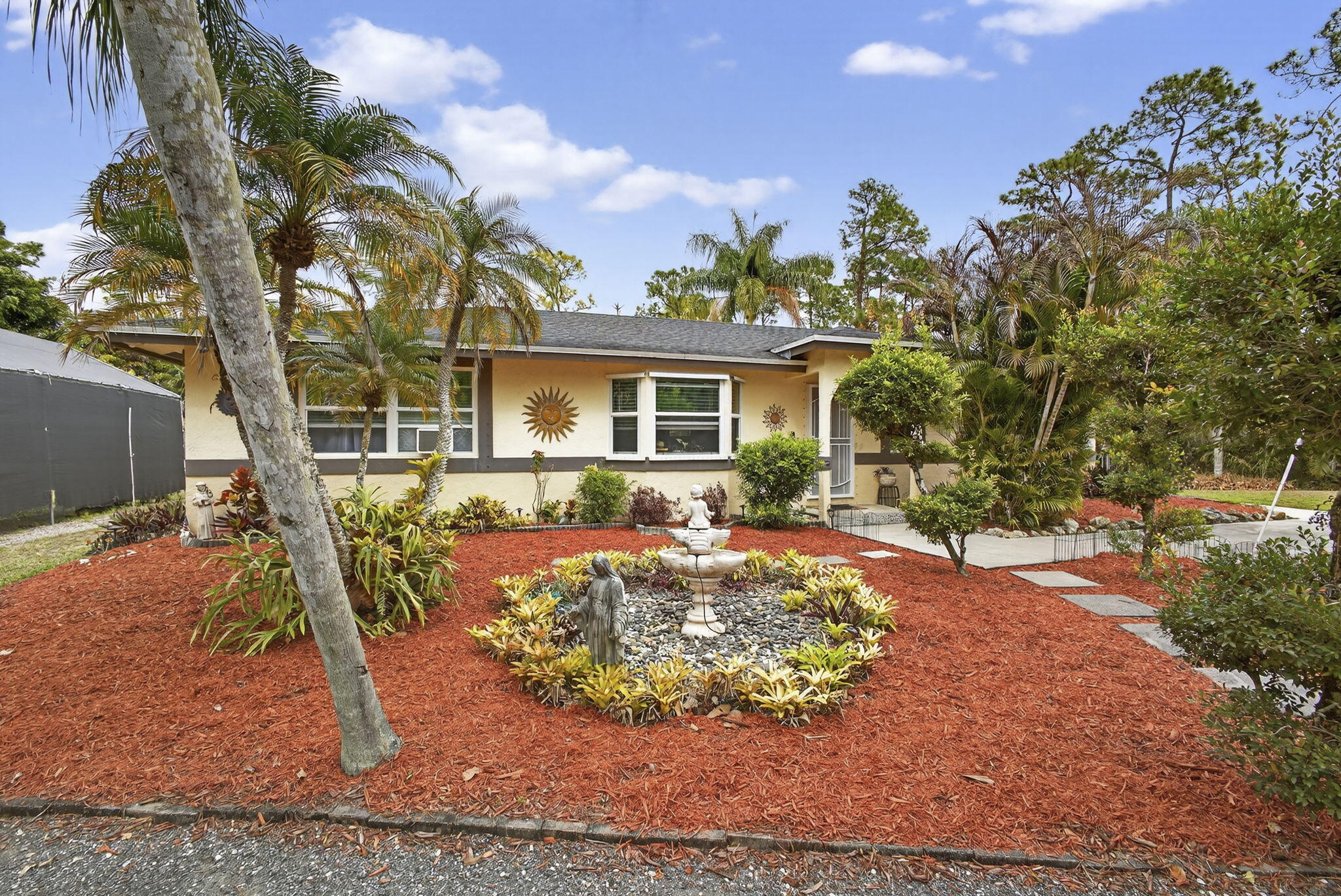 15773 85th Road N