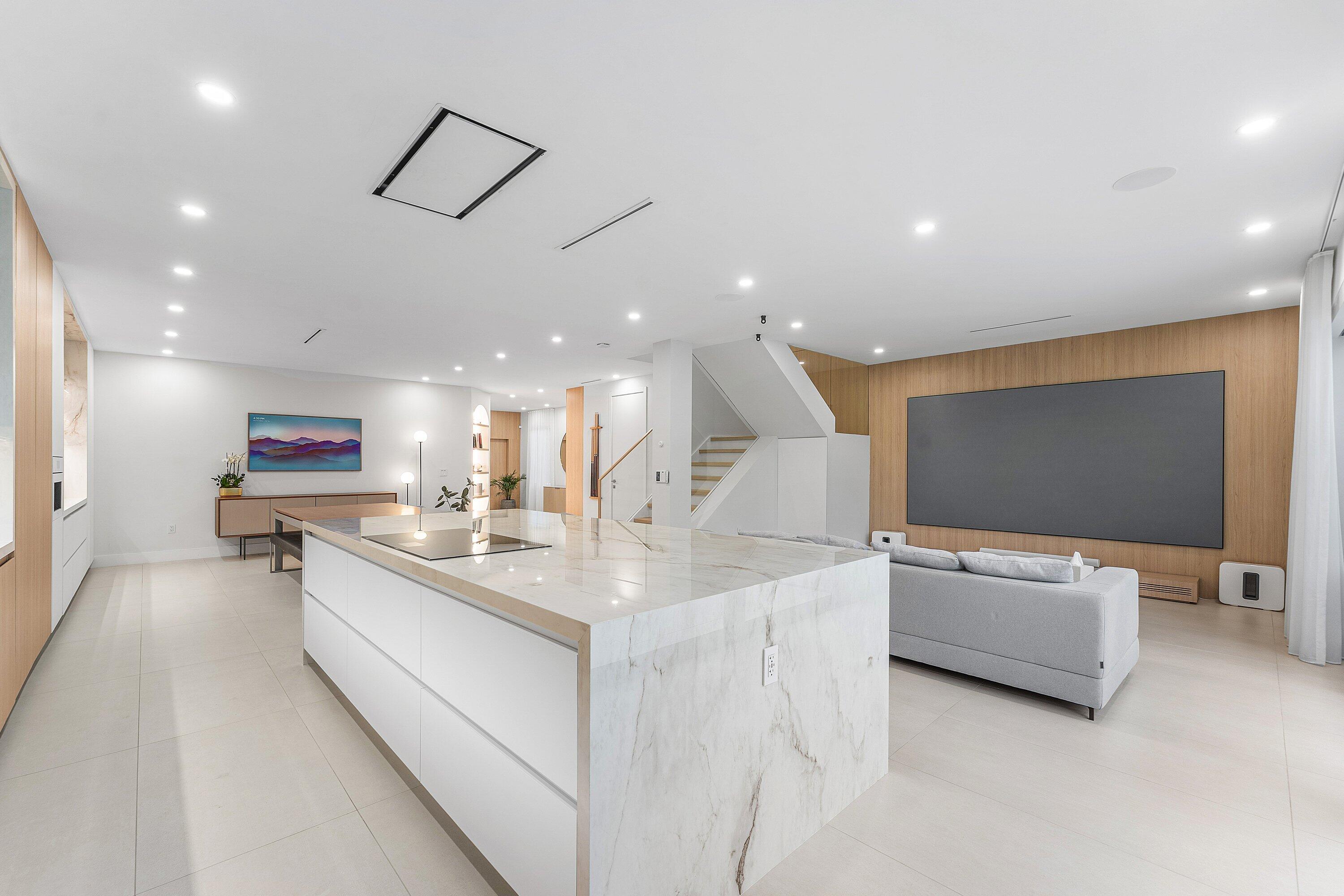 312 NE 210th Way