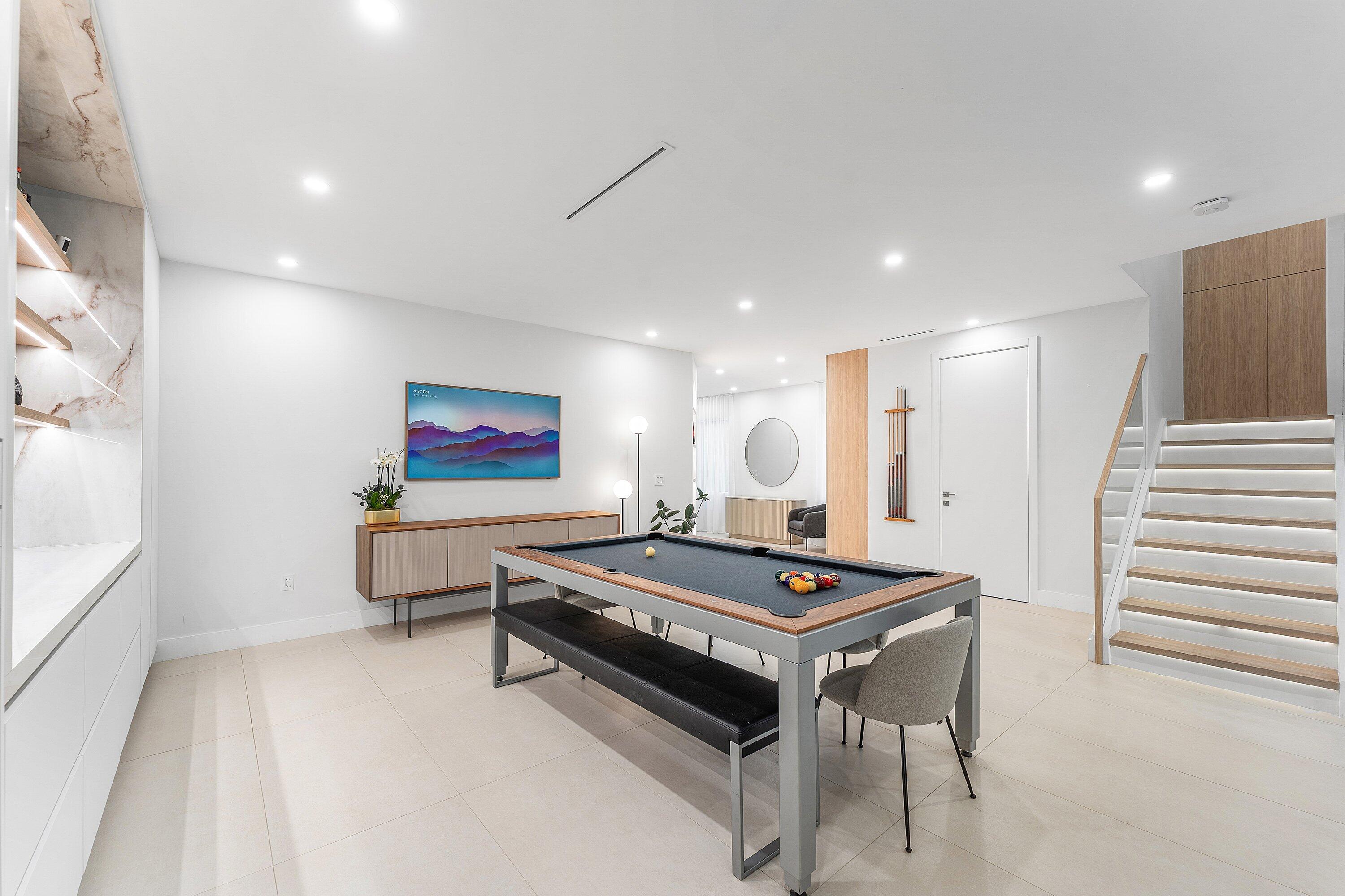 312 NE 210th Way